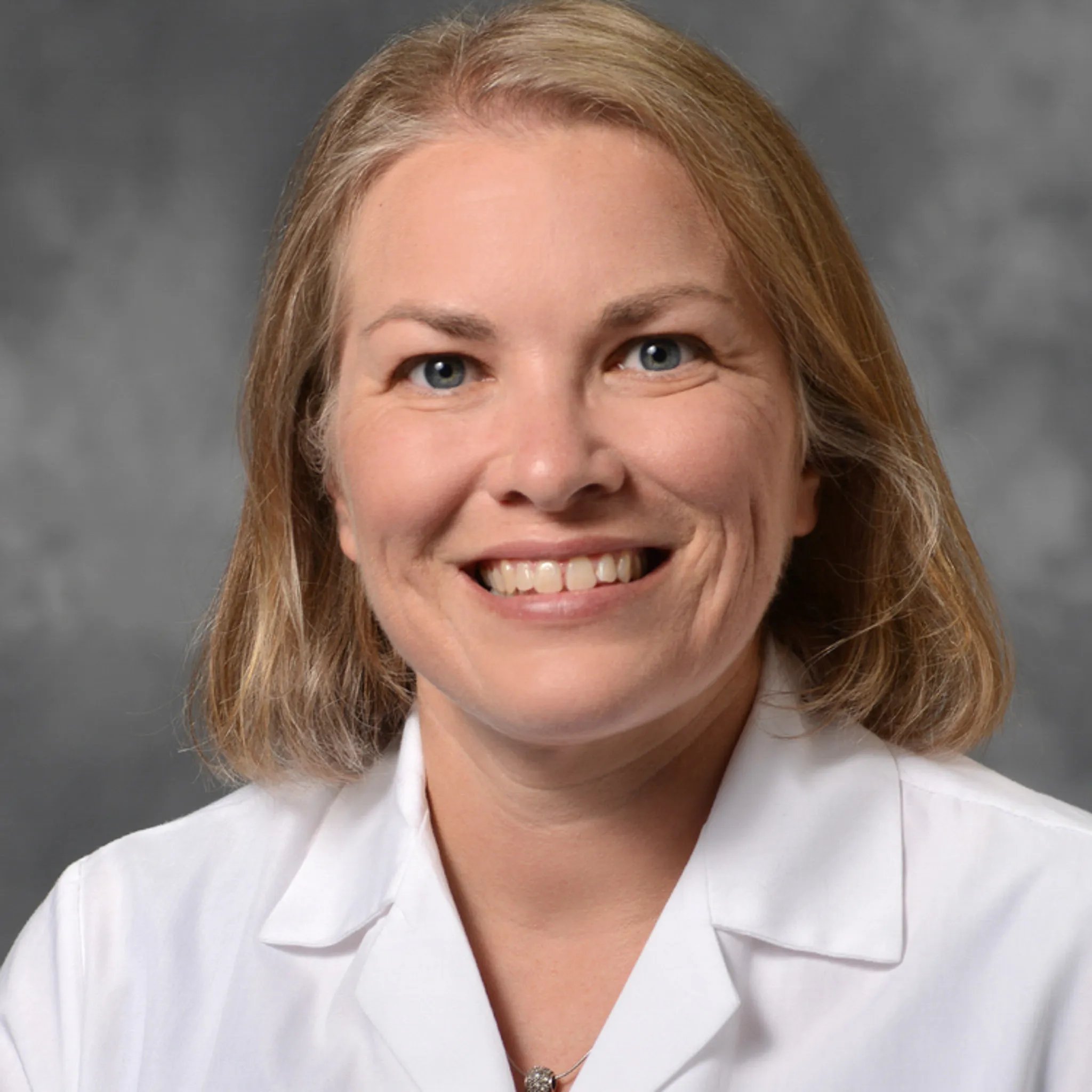 Lockhart-Elizabeth-hf-1x1