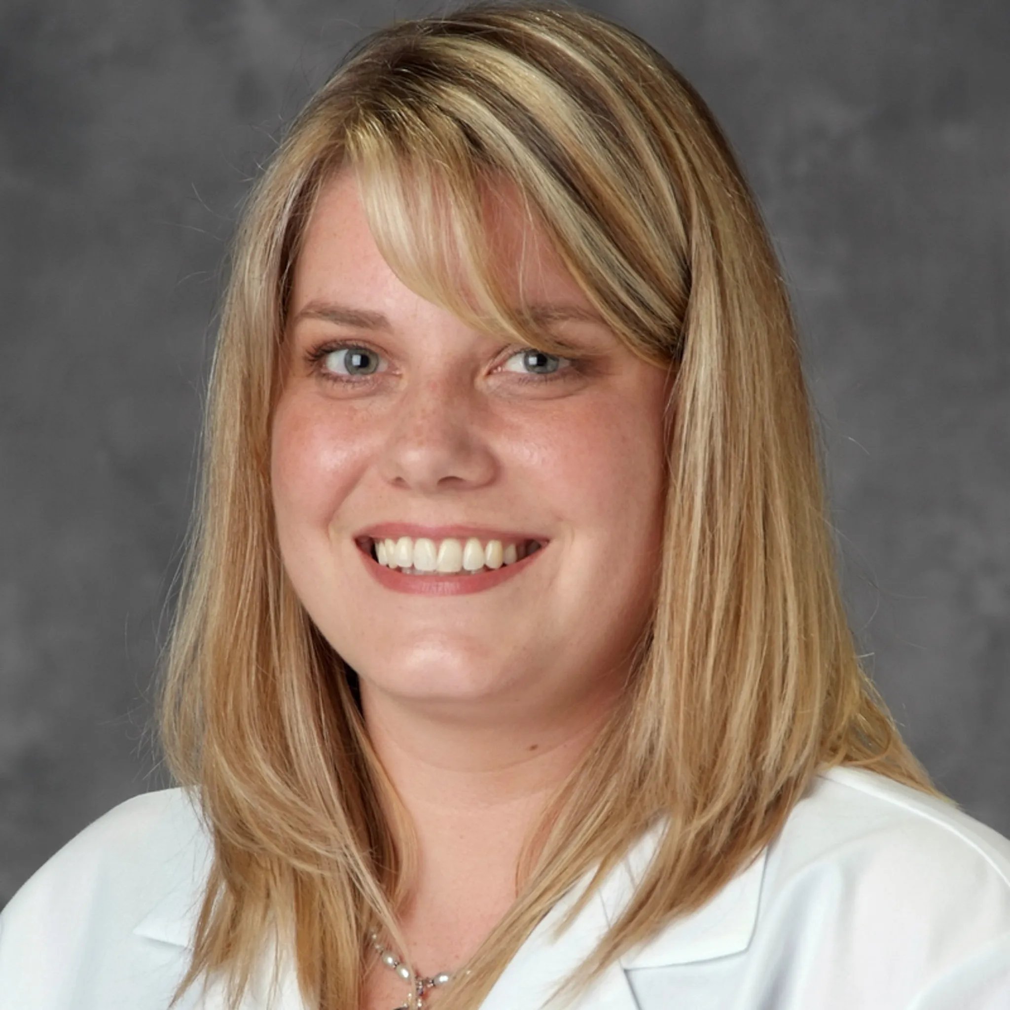 Lorigan-Holly-hf-1x1