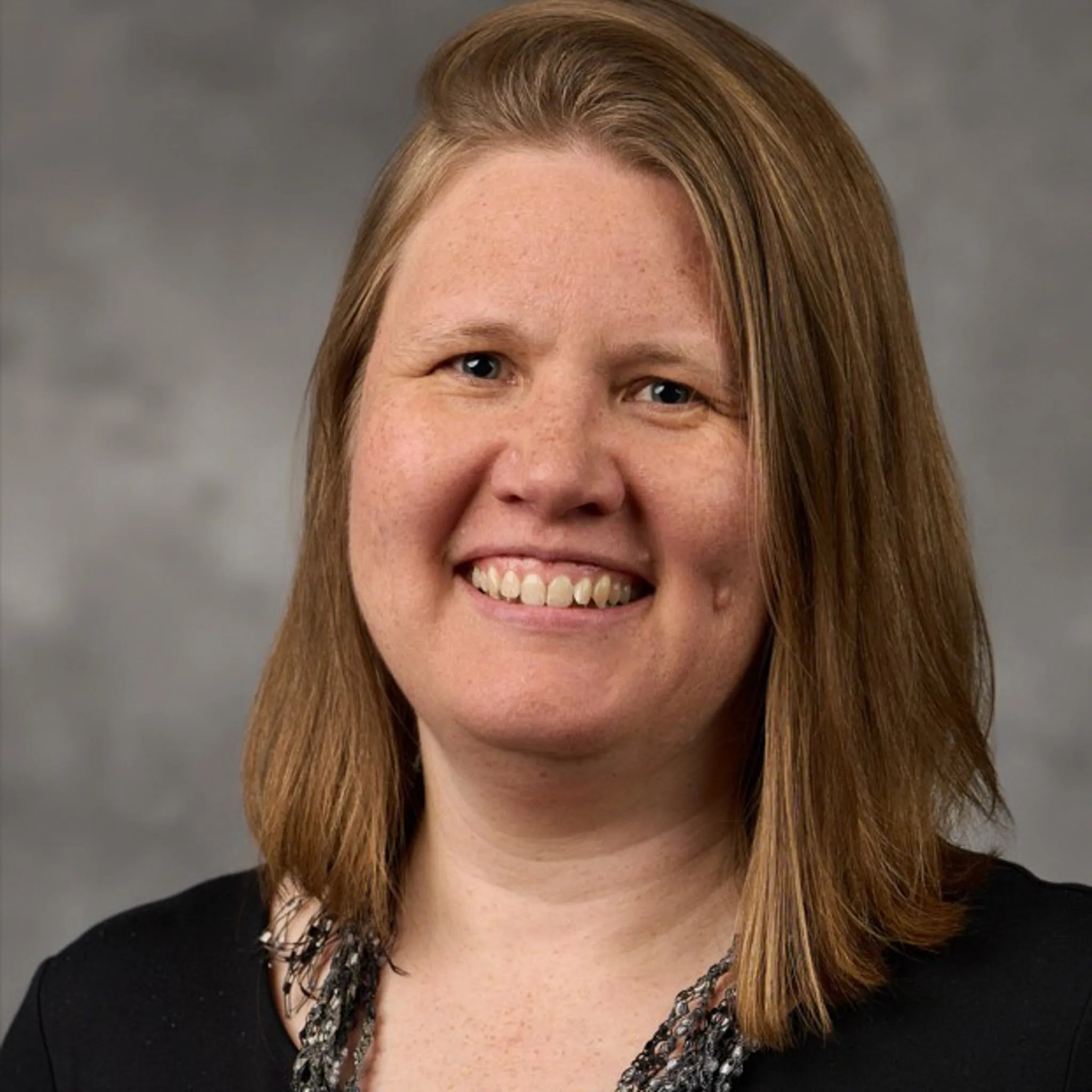 Poisson-Laila-hfh-1x1