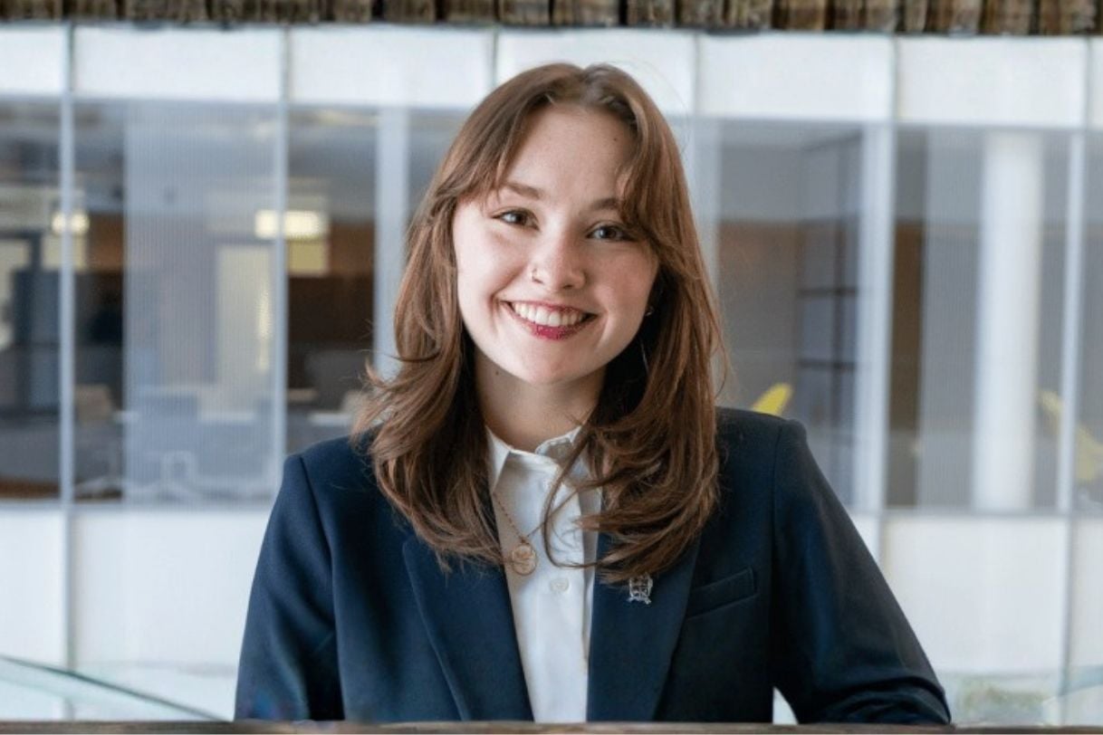 ava-parsons-carousel-internships