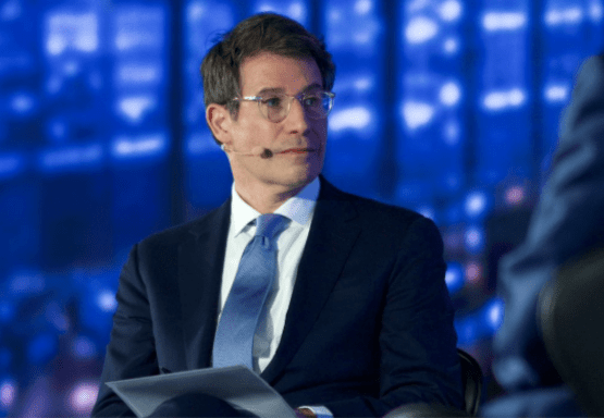 Photo of Madison alumnus Marc Stewart at work at CNN