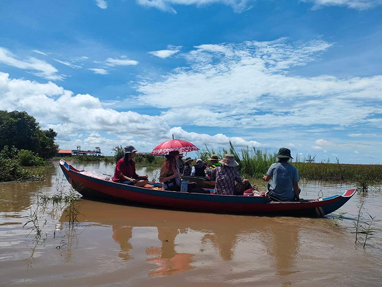 people in a boat 
