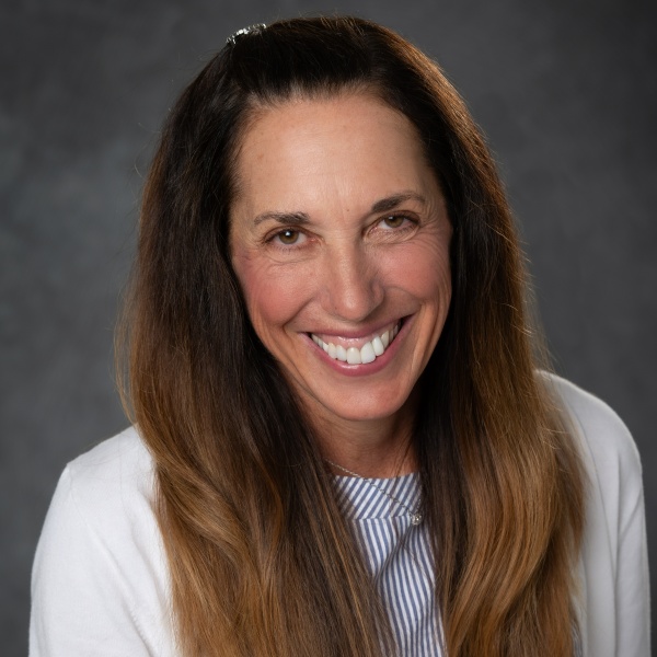 Gretchen Dubes