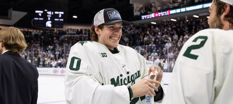 Dolan Gilbert in his MSU Hockey uniform.