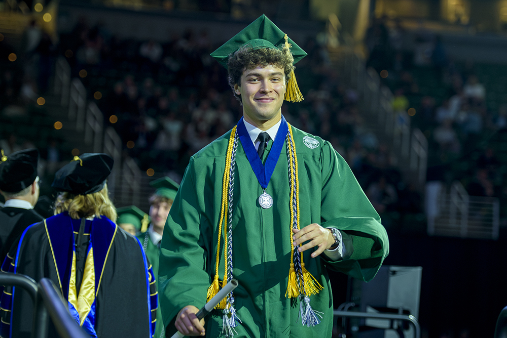 Commencement_26-9641