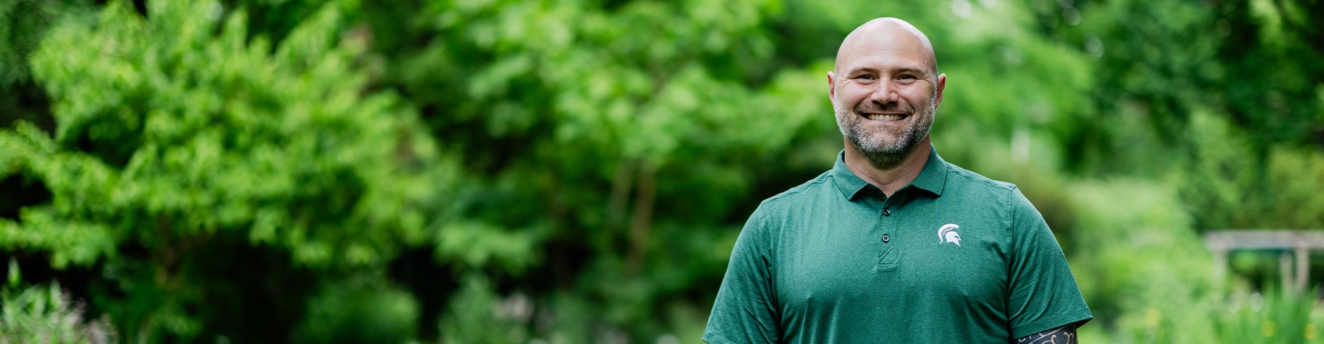 VanEtten_1920x500_video_thumb_nail2