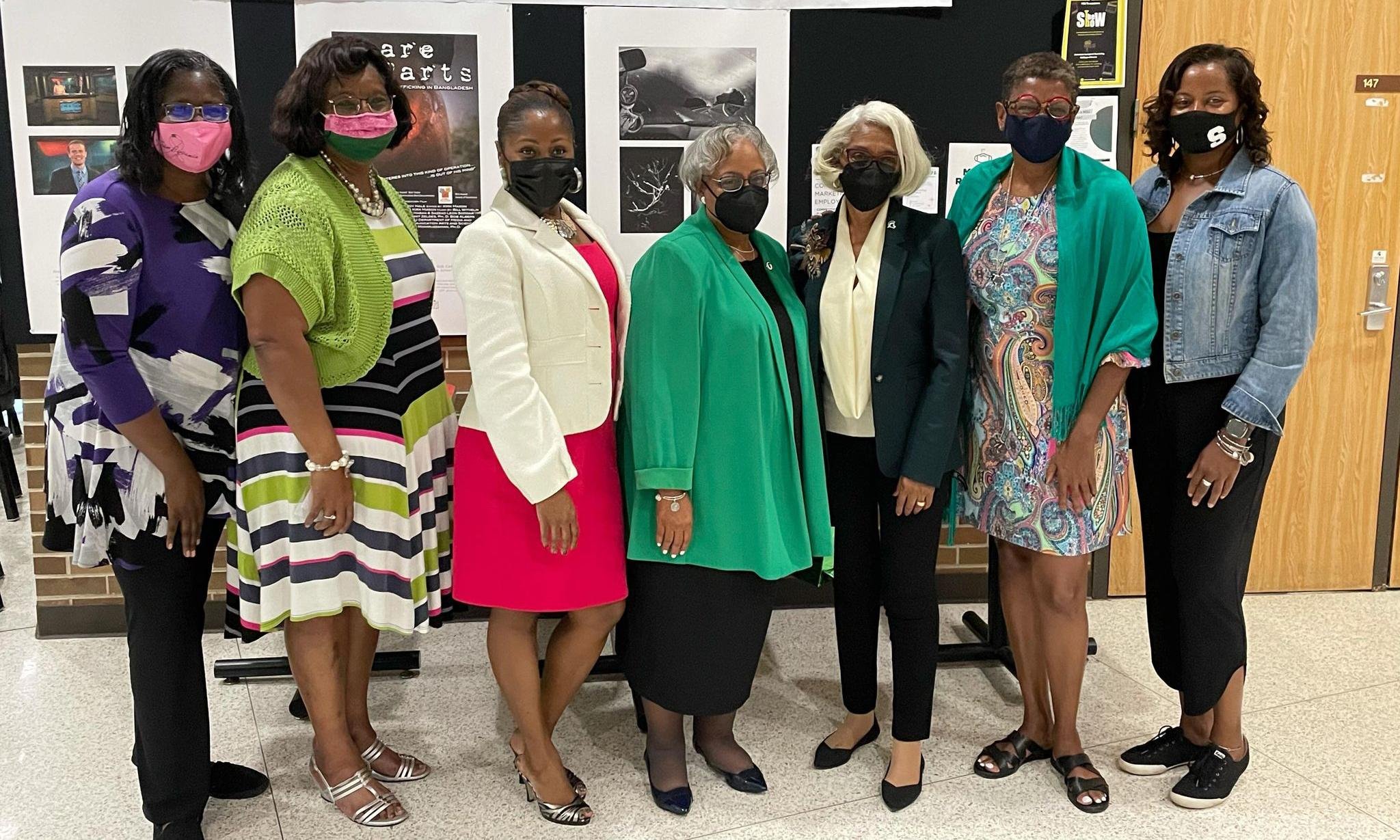 Dr. Barbara Ross-Lee alongside a group of women from MSU Black Alumni