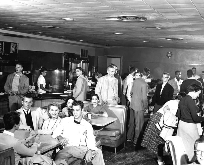 Students at the Union Grill. 