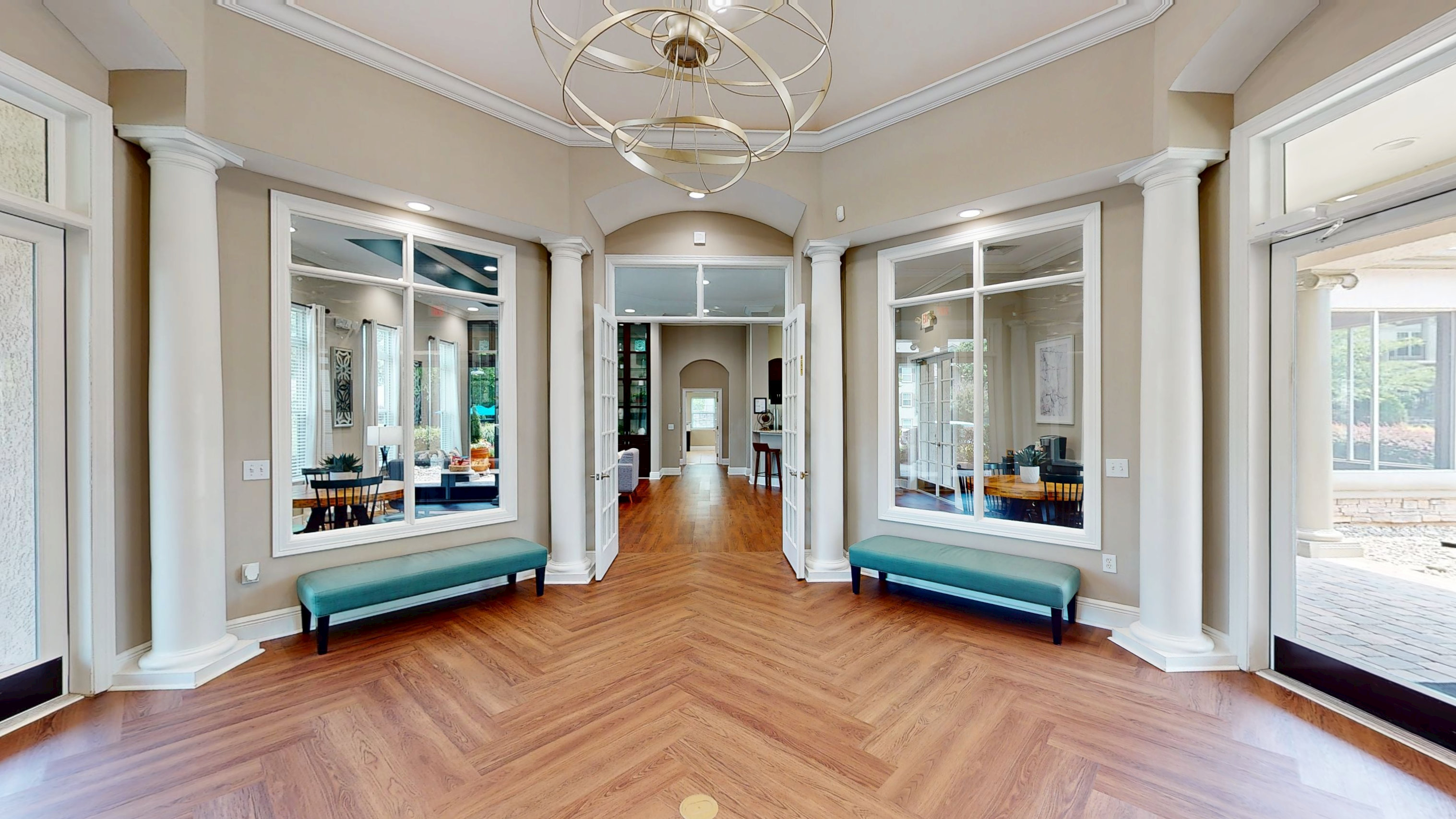 Leasing Office, Common Areas & Pool