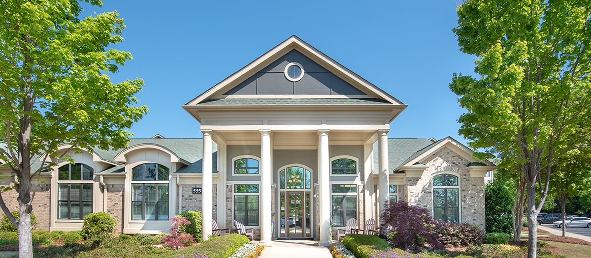 Exterior at 535 Brookwood luxury apartment homes in Atlanta, GA