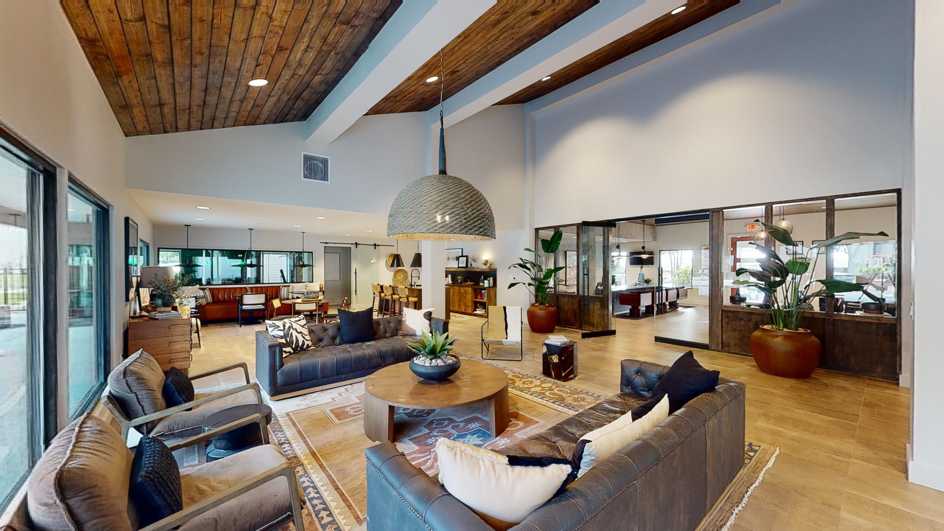 Leasing Office & Common Areas