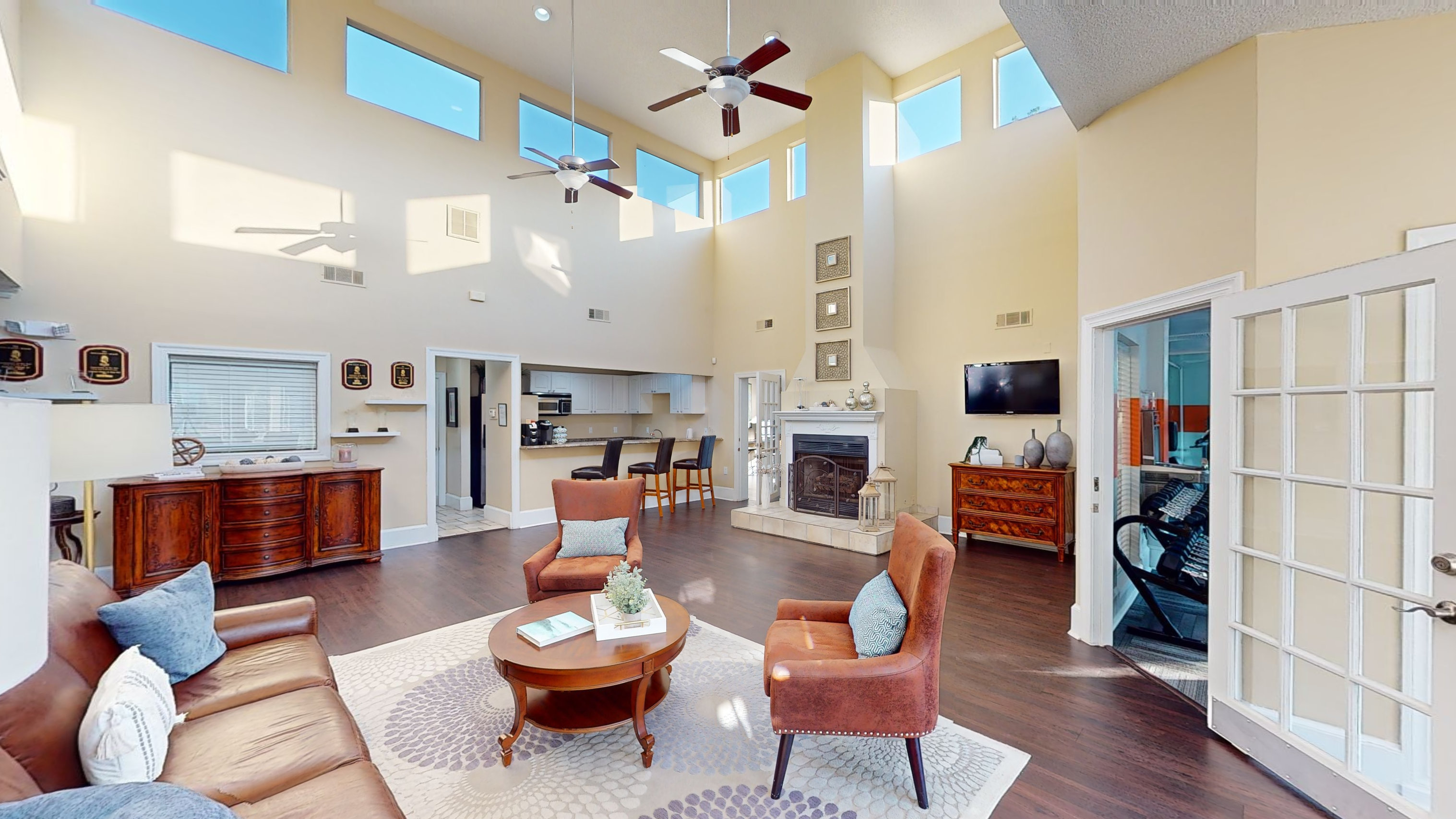 Leasing Office & Common Areas