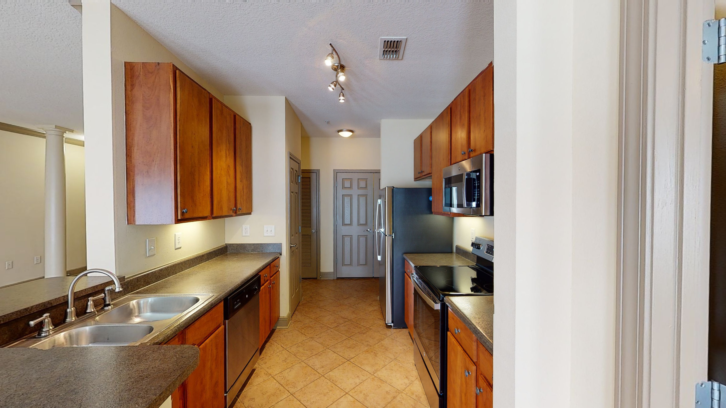 1 Bedroom Unfurnished Unit
