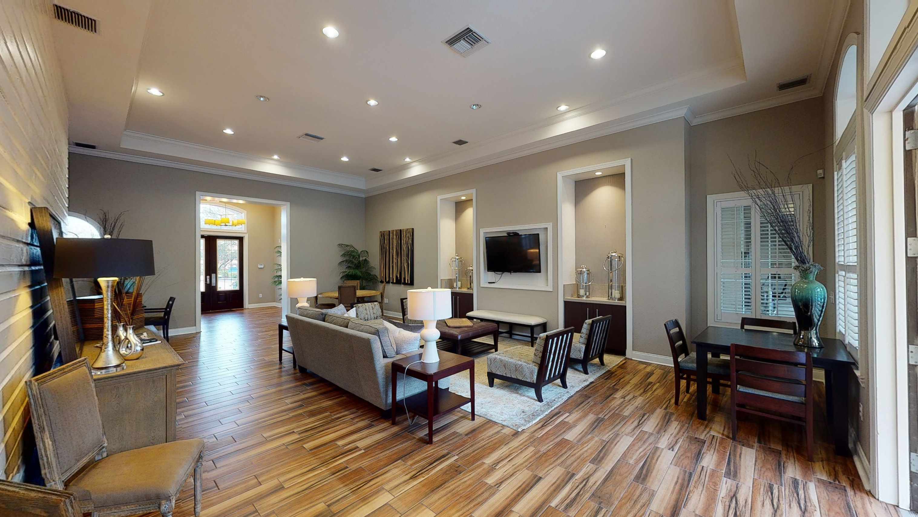 Leasing Office & Common Areas