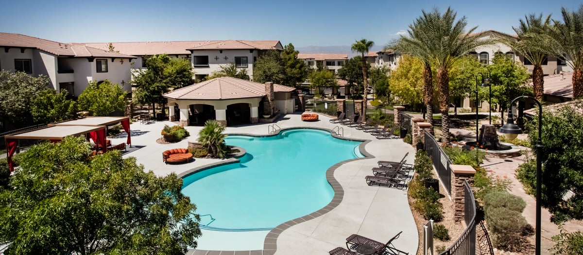Pool at Colonial Grand at Desert Vista luxury apartment homes in Las Vegas, NV