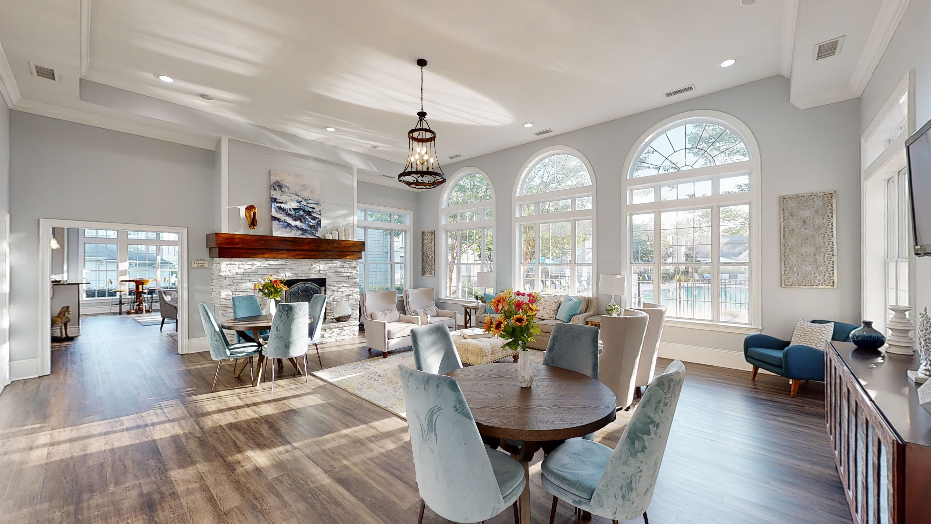 Leasing Office, Common Areas & Pool
