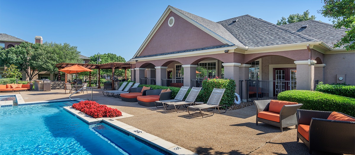 Pool at MAA Bear Creek luxury apartment homes in Euless, TX near Dallas