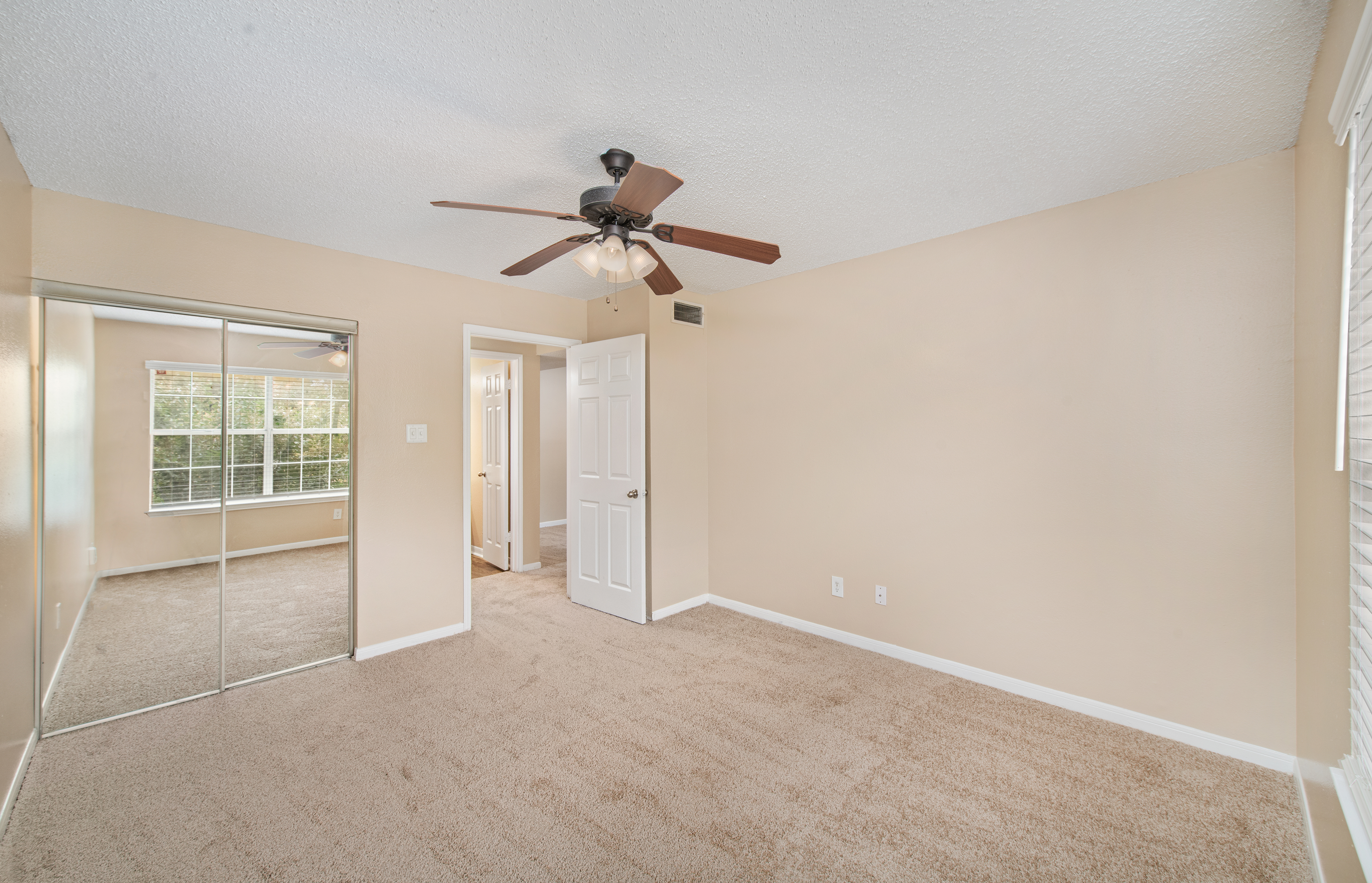 Bedroom at MAA Eagle Ridge luxury apartment homes in Birmingham, AL