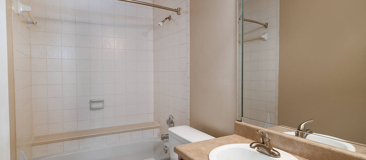 Model Bathroom at Eagle Ridge luxury apartment homes in Birmingham, AL