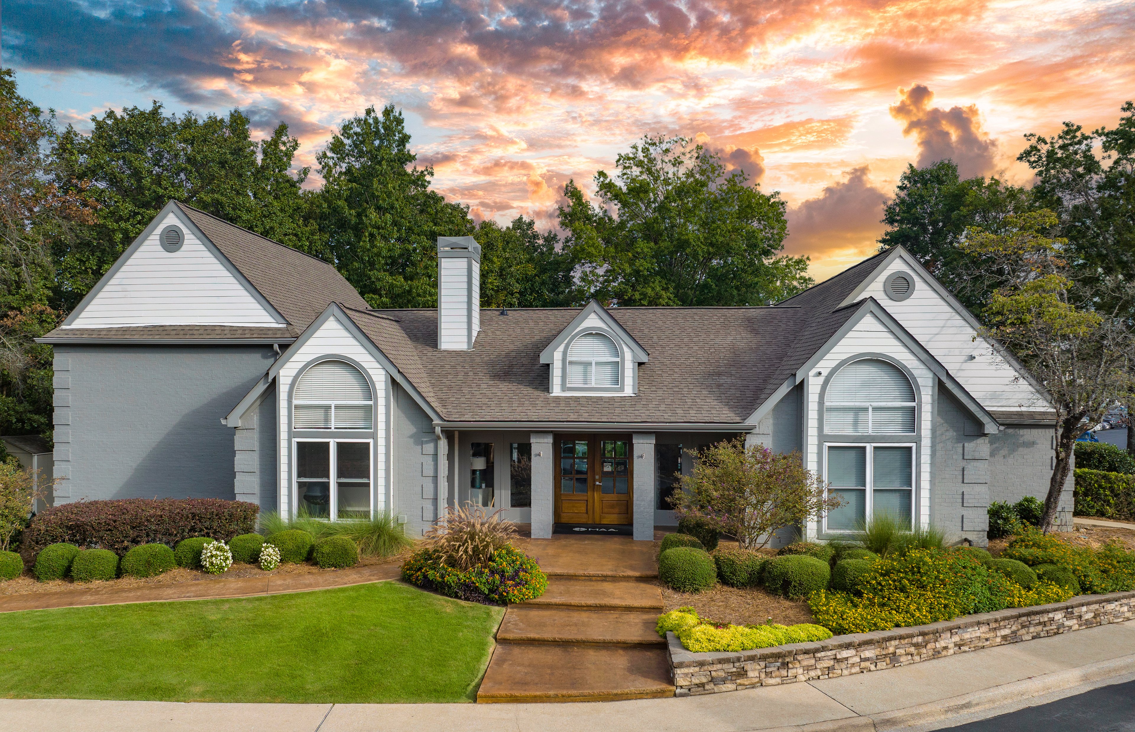 Leasing exterior at MAA Eagle Ridge luxury apartment homes in Birmingham, AL