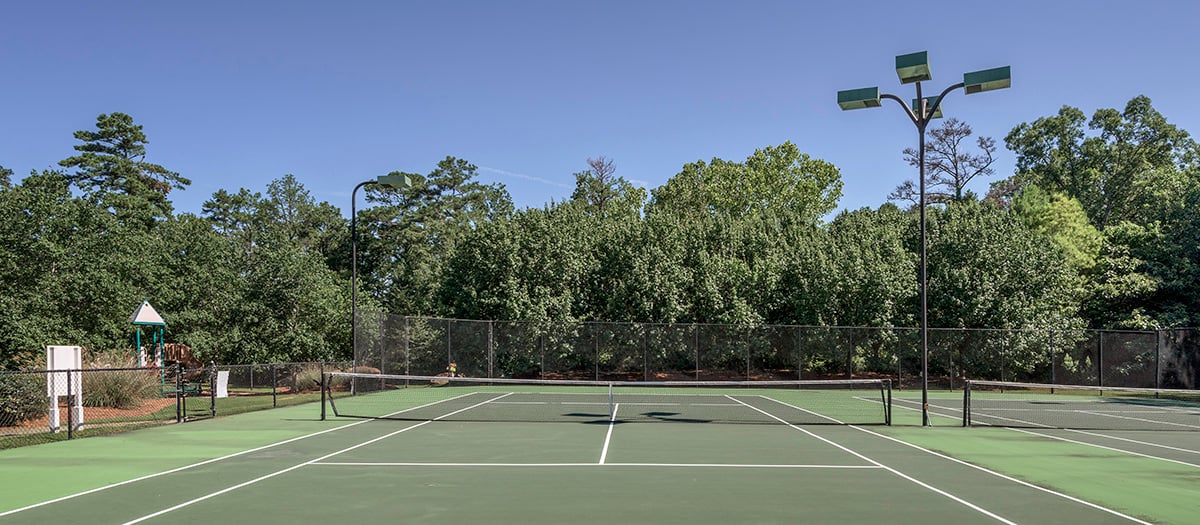 Tennis Courts at Colonial Grand at Riverchase Trails luxury apartment homes in Birmingham, AL
