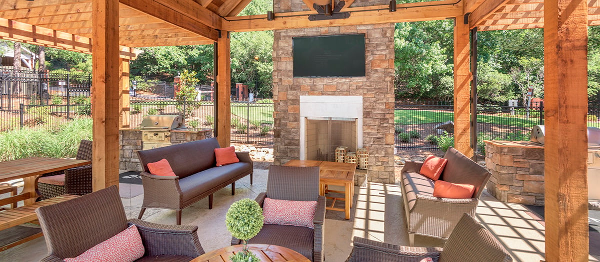 Outdoor Living Room at Colonial Grand at Riverchase Trails luxury apartment homes in Birmingham, AL