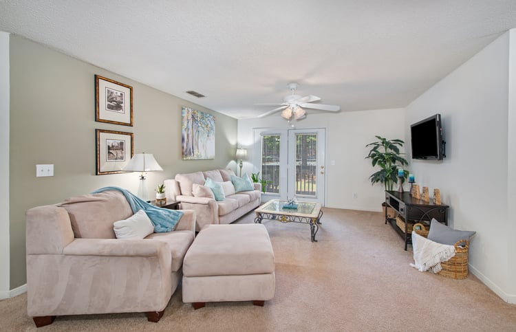Living Room at MAA Trussville in Birmingham, AL