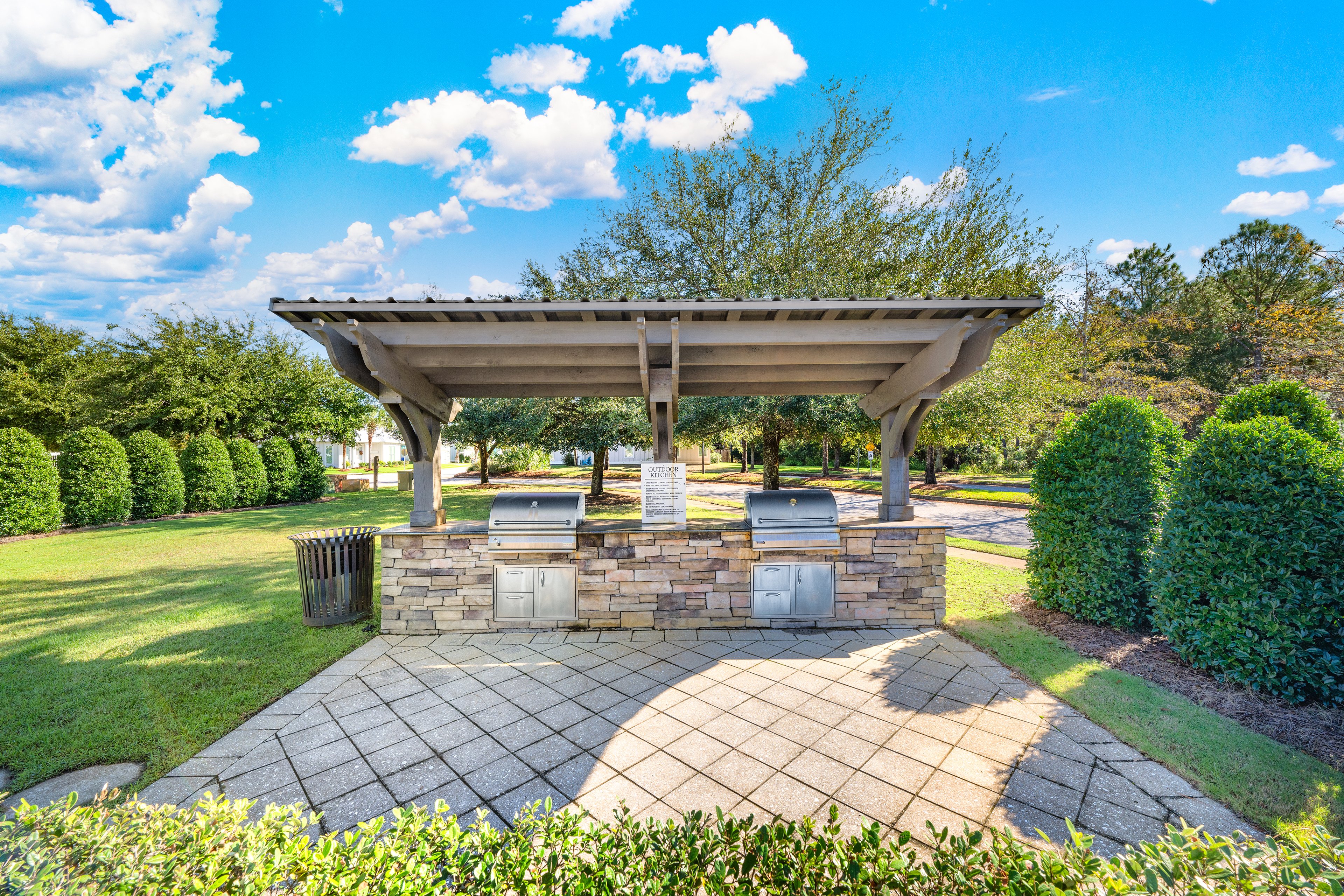 Grills at MAA Cypress Village luxury apartment homes in Orange Beach, AL