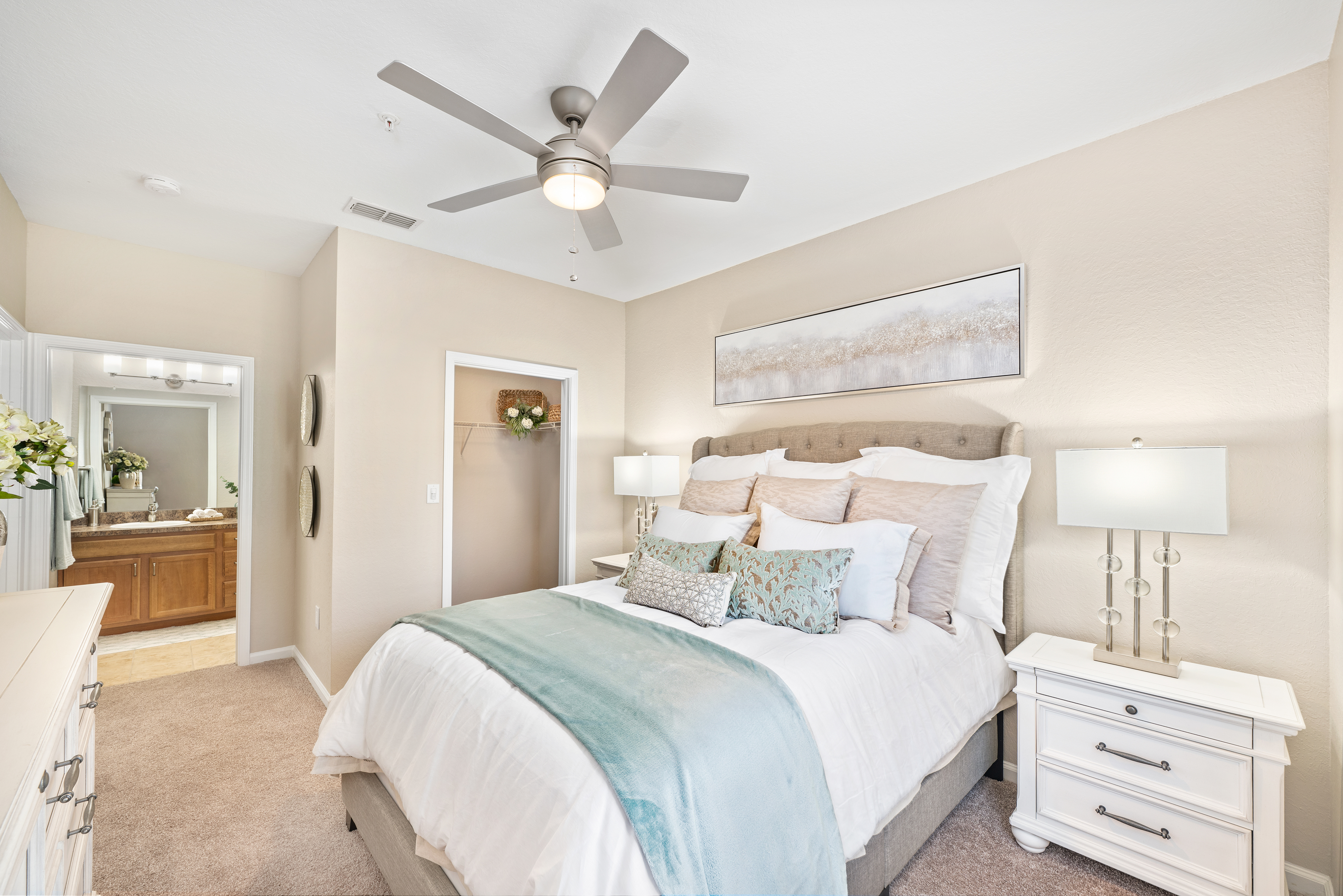 Bedroom to MAA Traditions luxury apartment homes in Gulf Shores, AL
