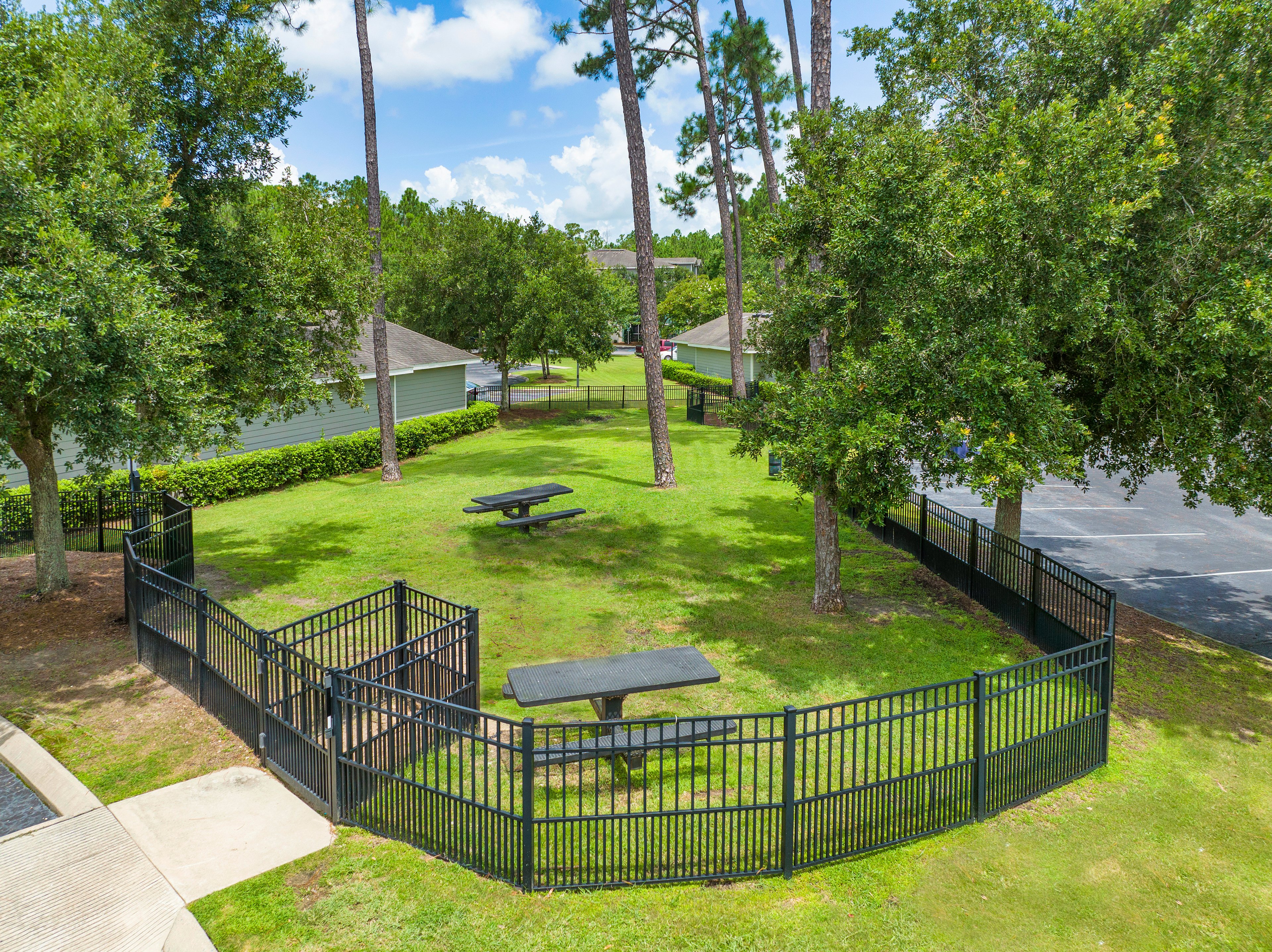Dog park to MAA Traditions luxury apartment homes in Gulf Shores, AL