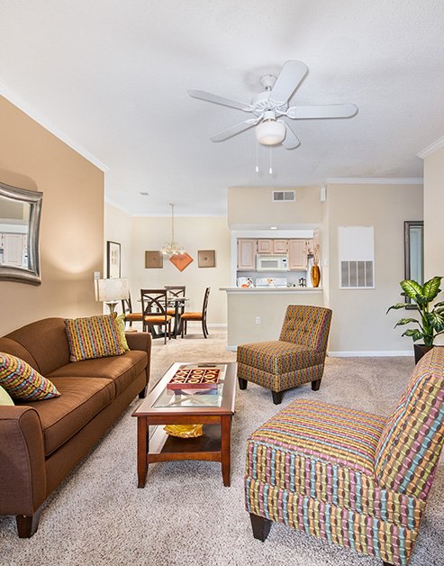 Living at MAA Edgewater luxury apartment homes in Huntsville, AL