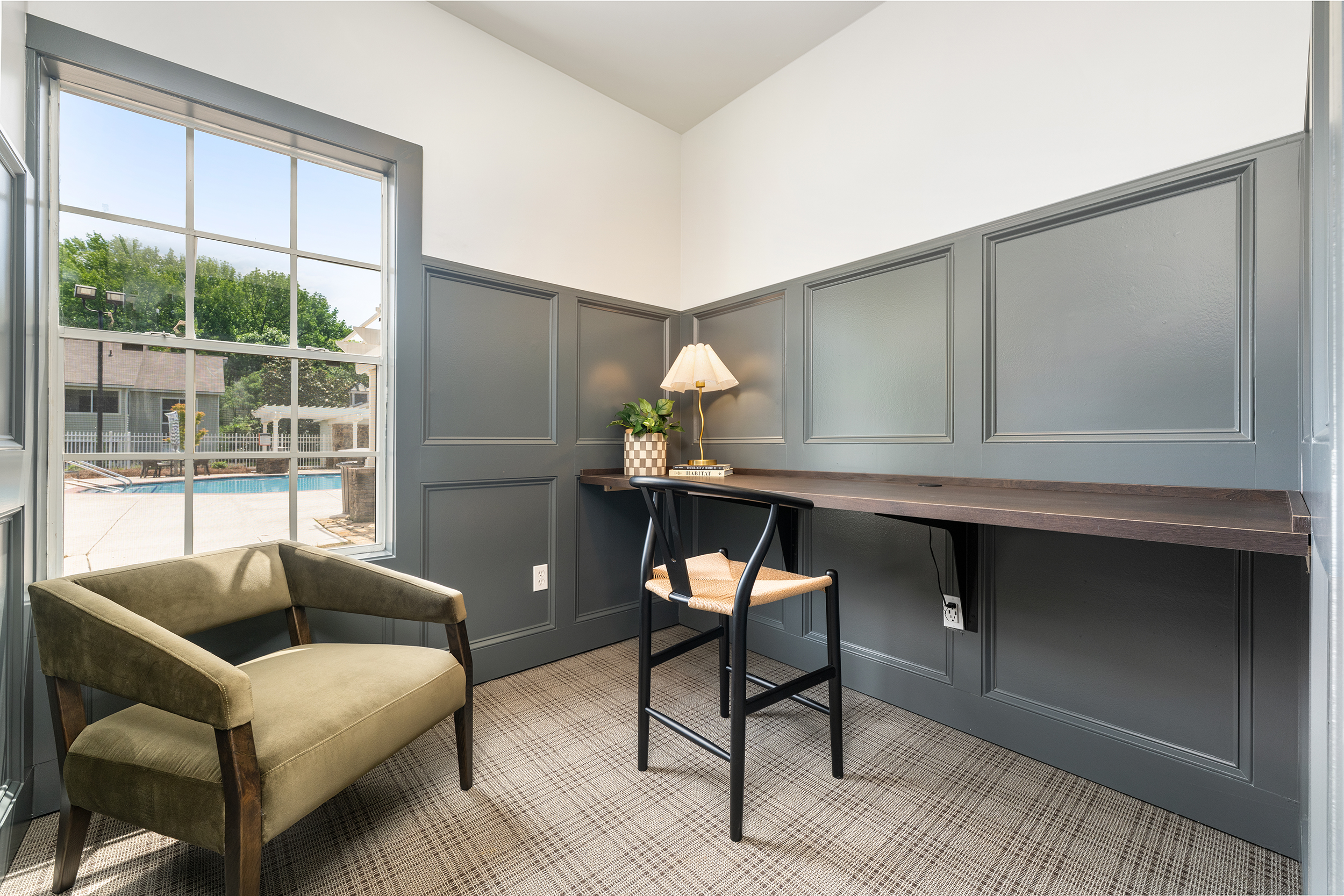 Work spaceat MAA Providence Main luxury apartment homes in Huntsville, AL