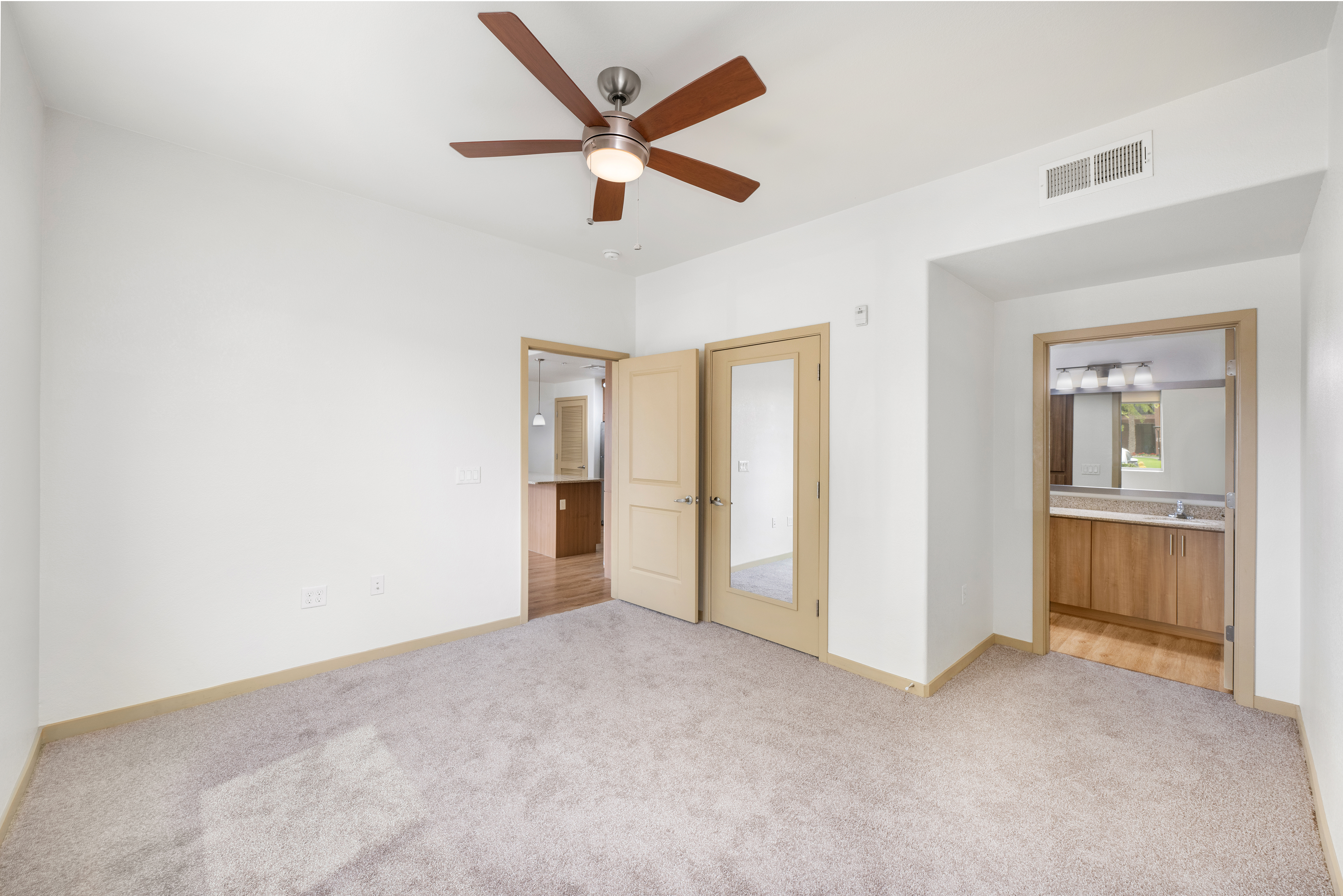 Bedroom at MAA Fountainhead luxury apartment homes in Tempe, AZ