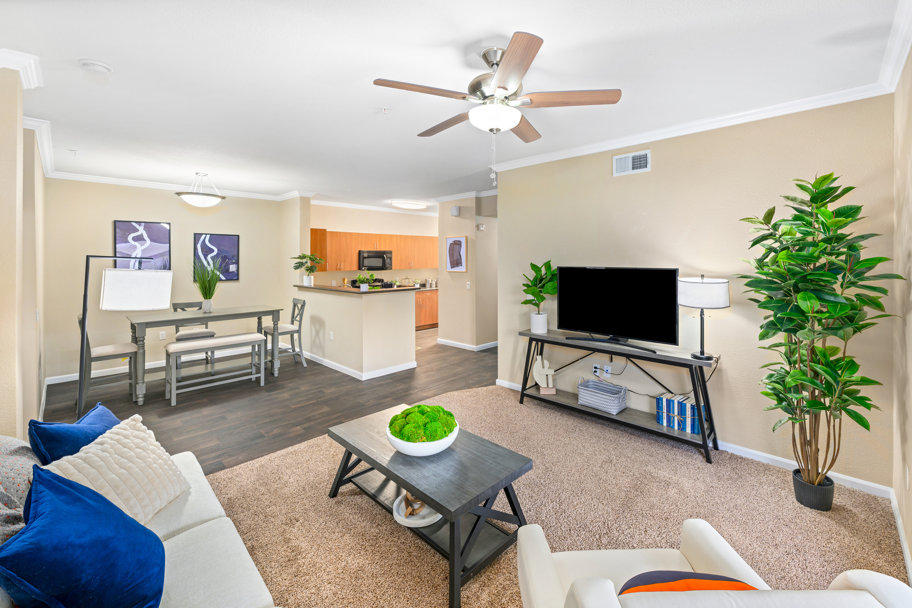 Living room at MAA Sky View luxury apartment homes in Phoenix, AZ