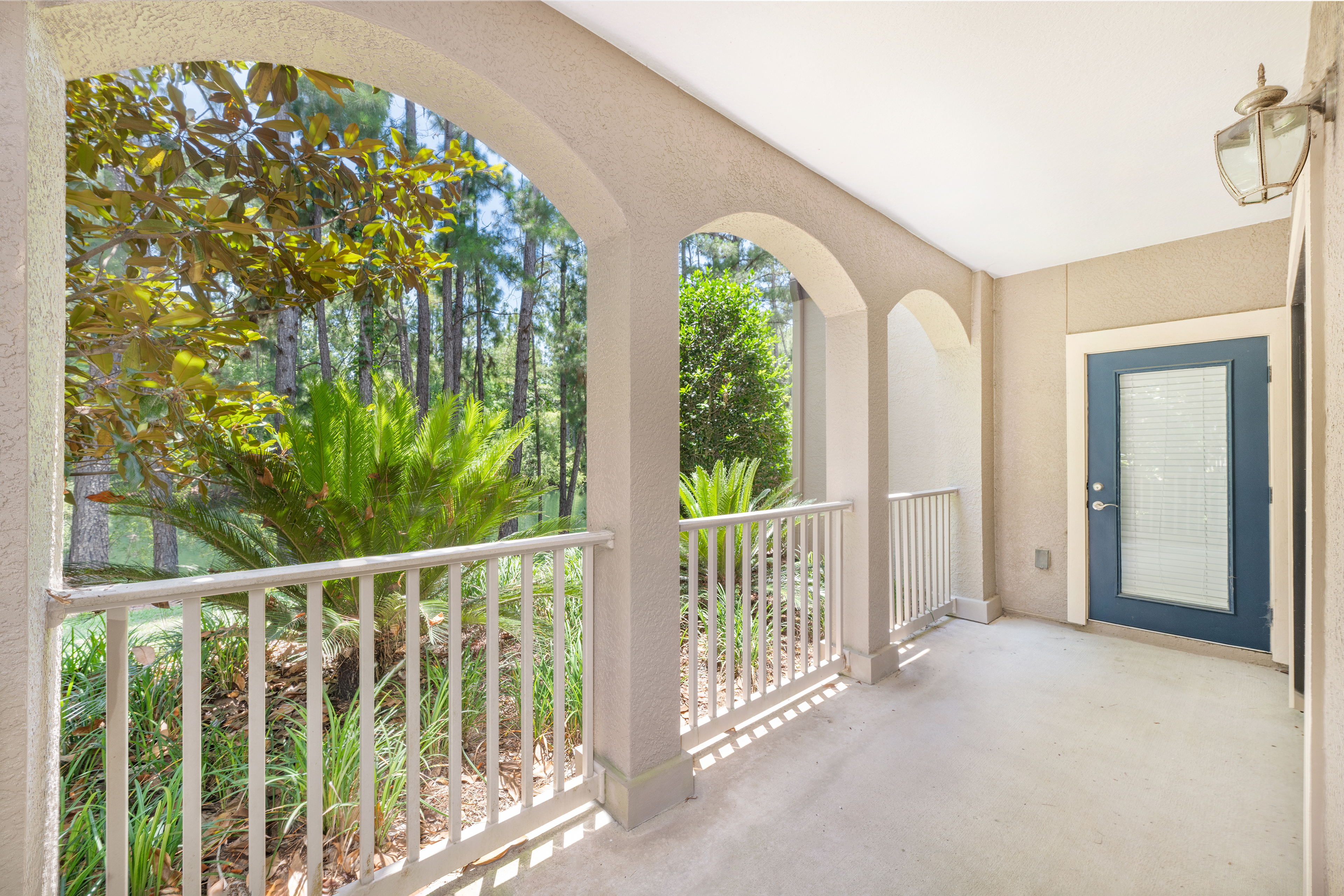 Balcony at MAA Magnolia Parke luxury apartment homes in Gainesville, FL