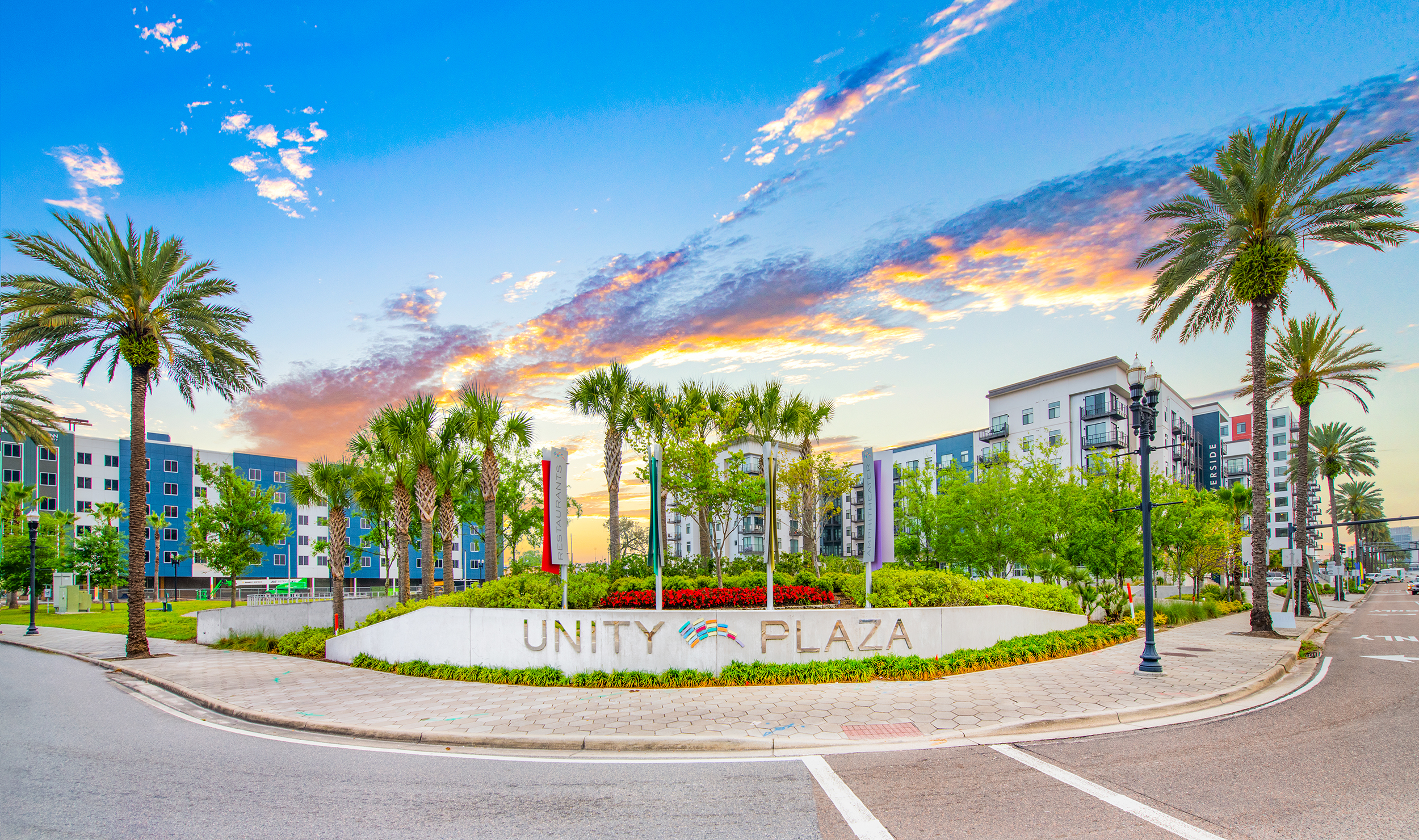 Plaza at MAA 220 Riverside luxury apartment homes in Jacksonville, FL