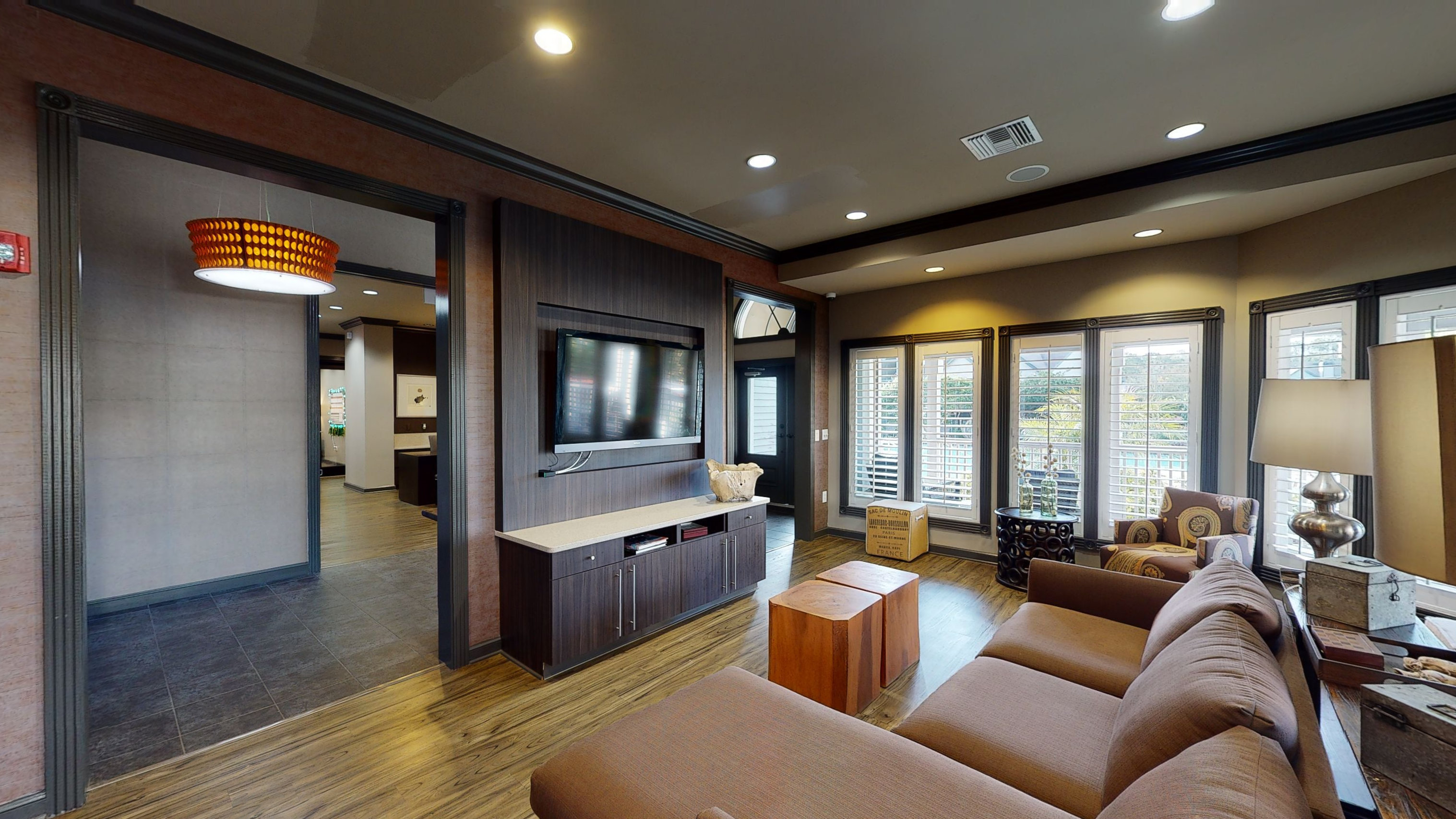 Leasing Office & Common Areas