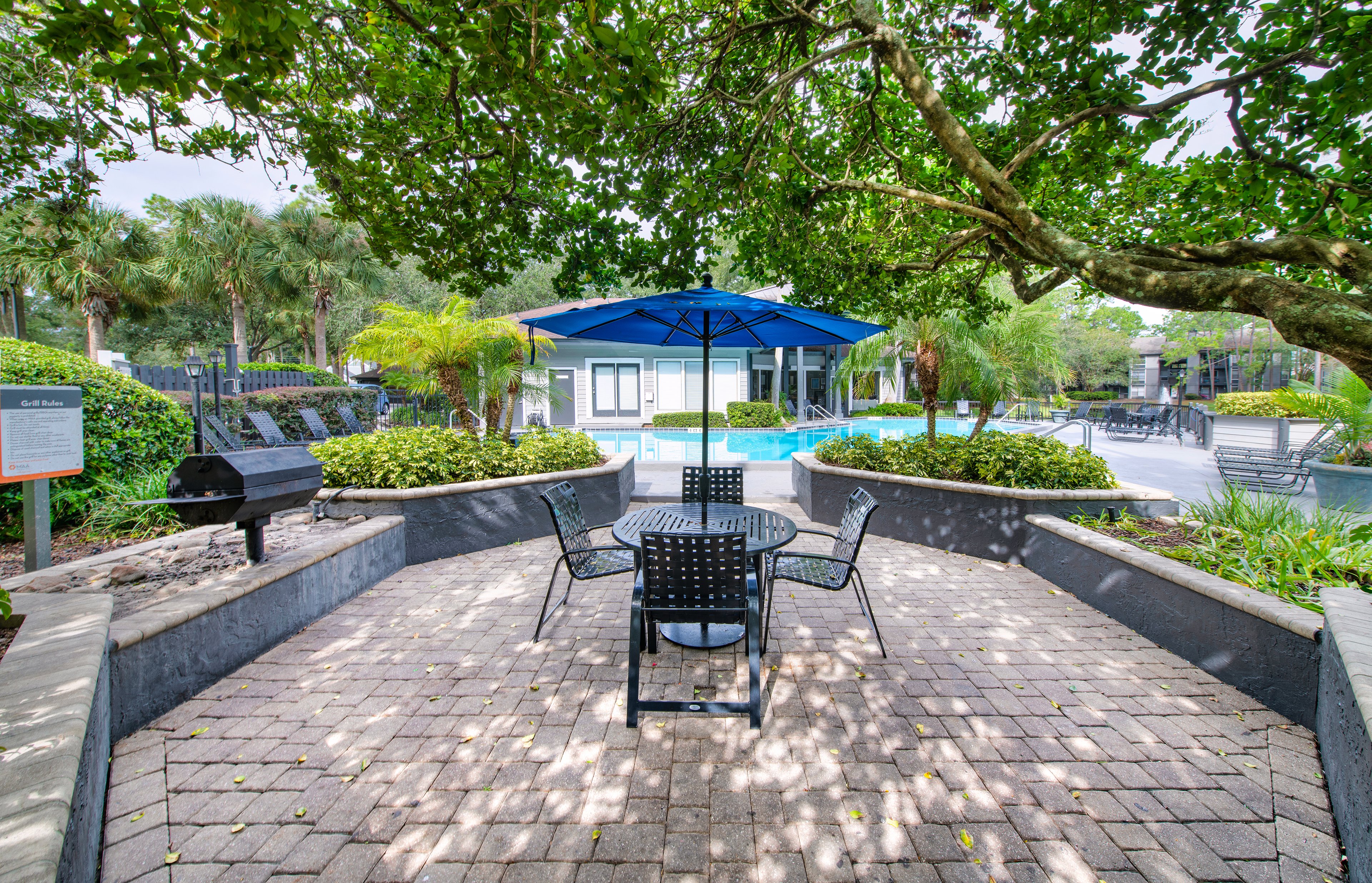 Grill area at Coopers Hawk luxury apartment homes in Jacksonville, FL
