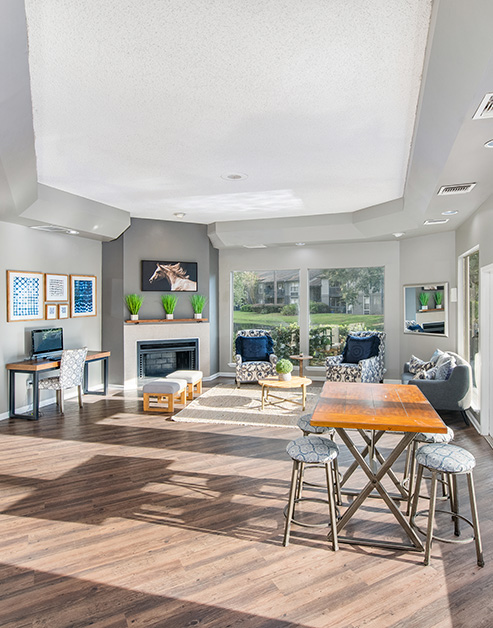 Clubhouse at Coopers Hawk luxury apartment homes in Jacksonville, FL