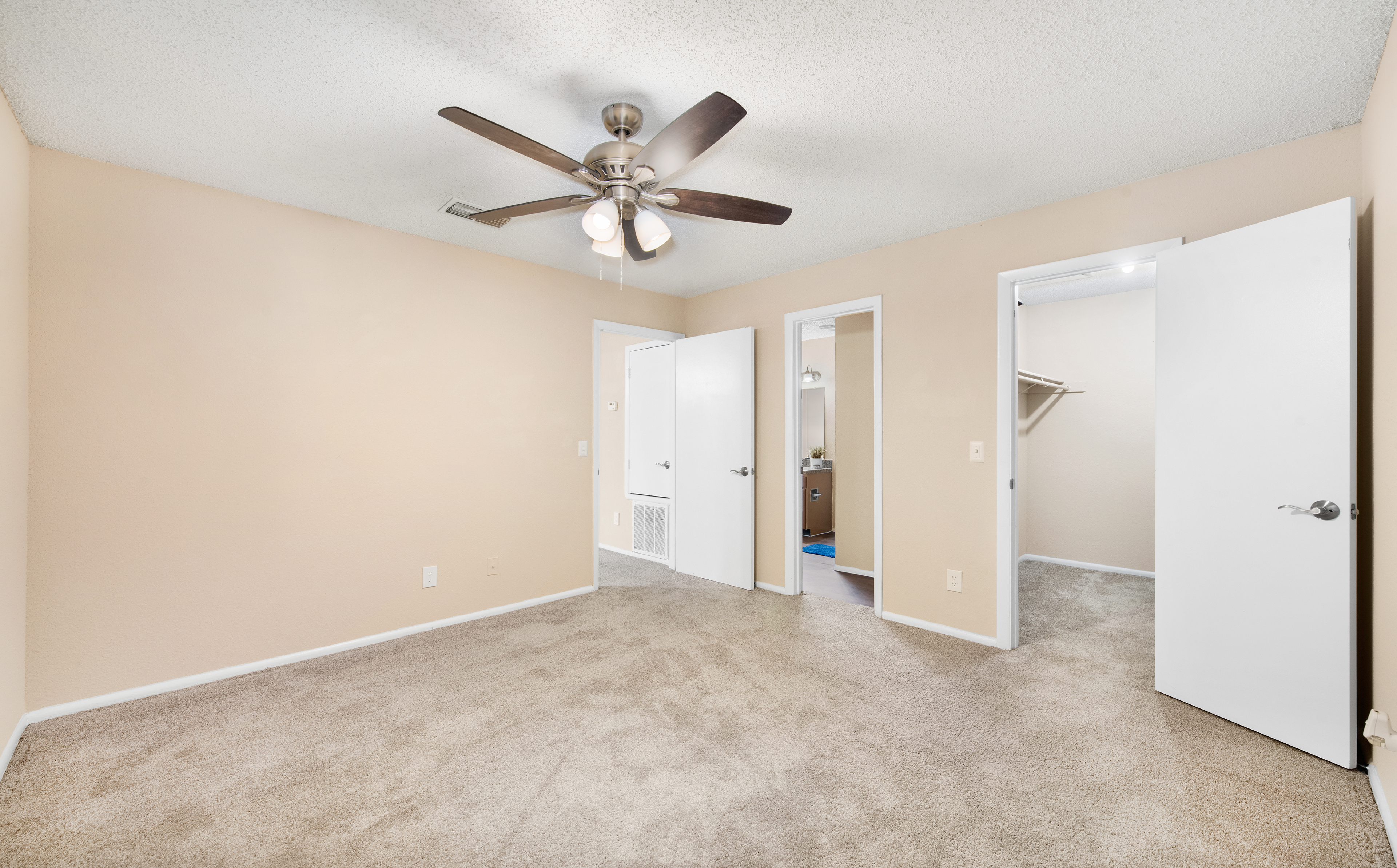 Model Bedroom at MAA Southlake in Jacksonville, FL