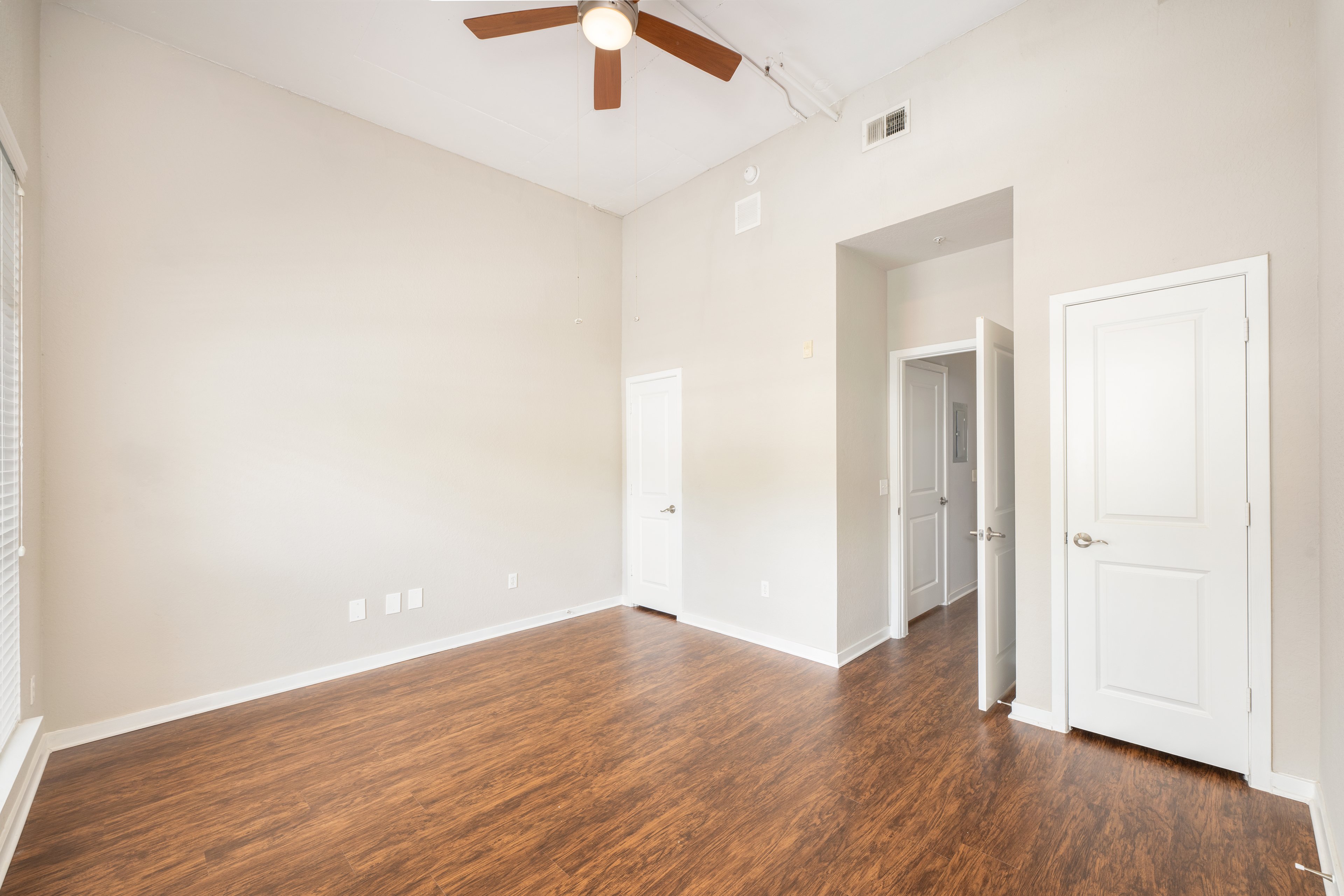 Bedroom at MAA Baldwin Park luxury apartment homes in Orlando, FL