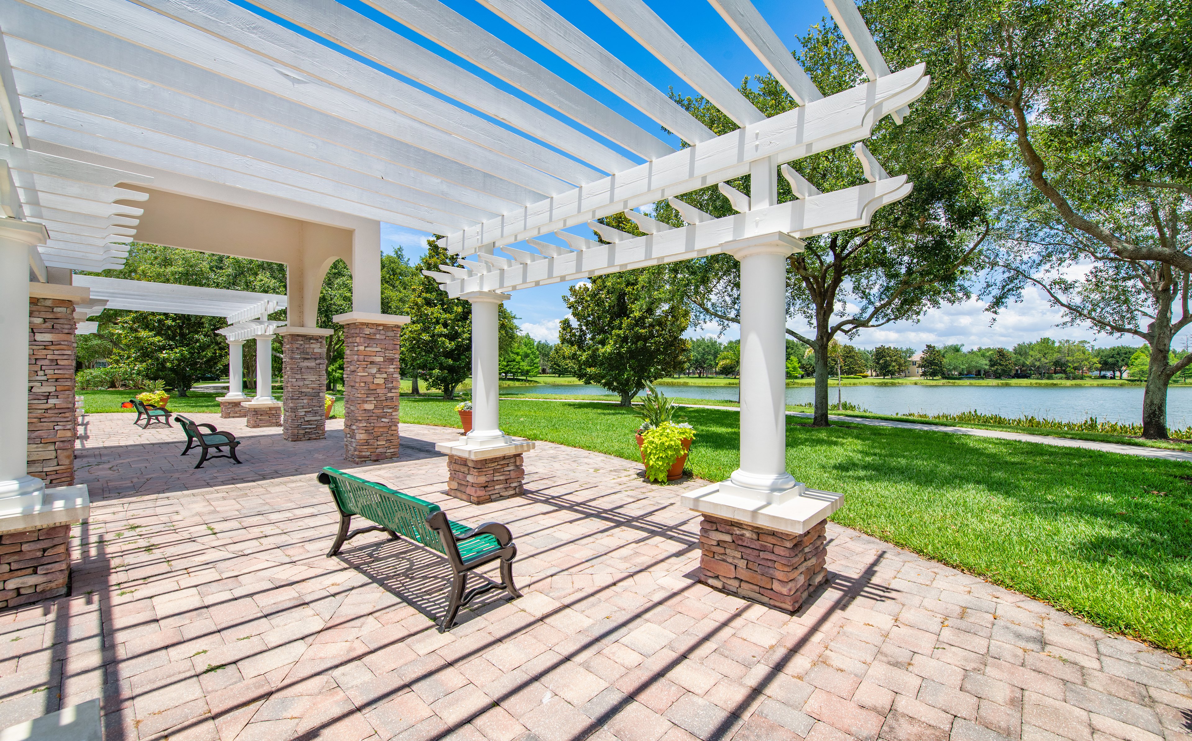 Lanai at MAA Windermere luxury apartment homes in Windermere, FL