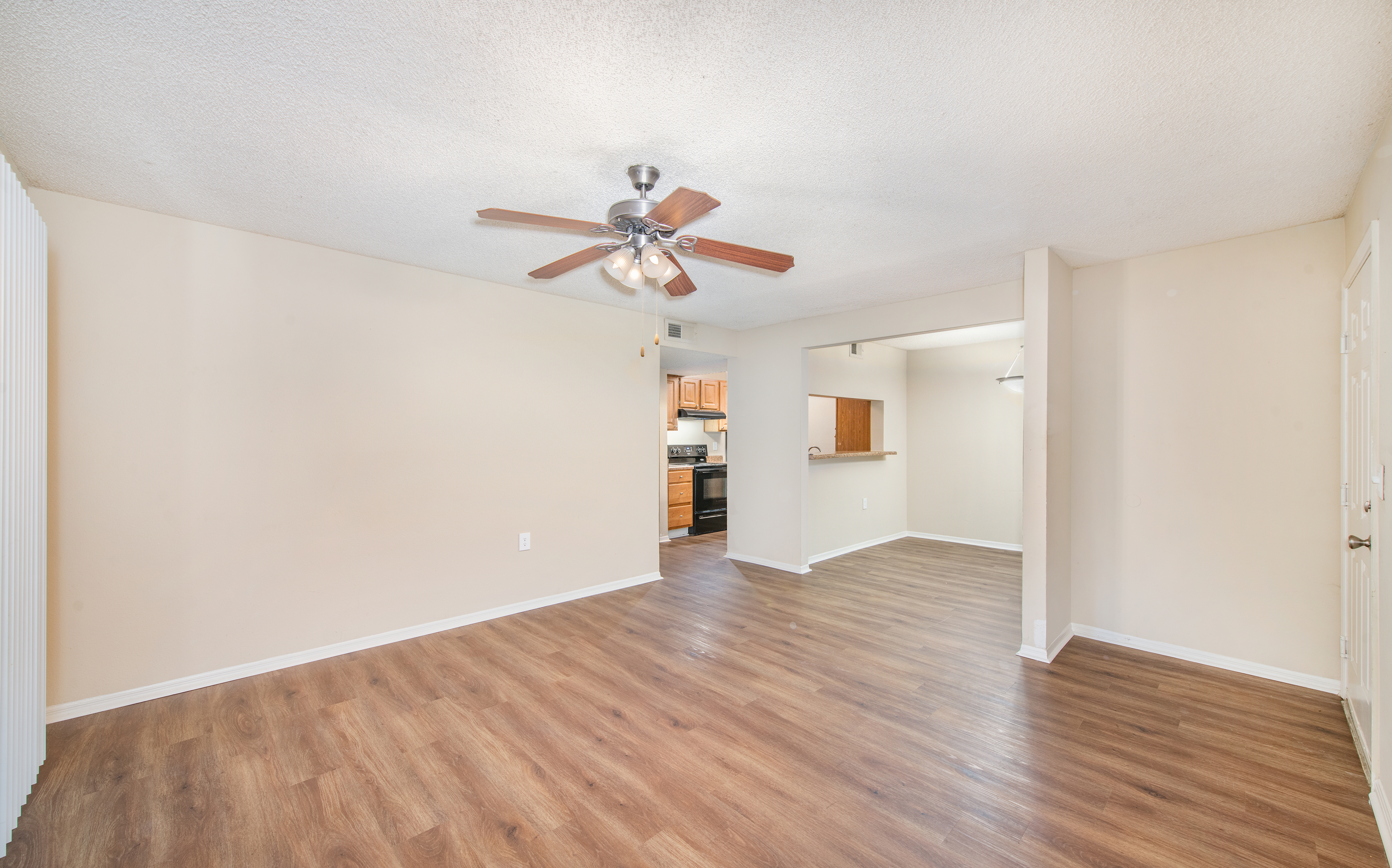 Wide Angle Living Room at MAA Oak Grove in Tallahassee, FL