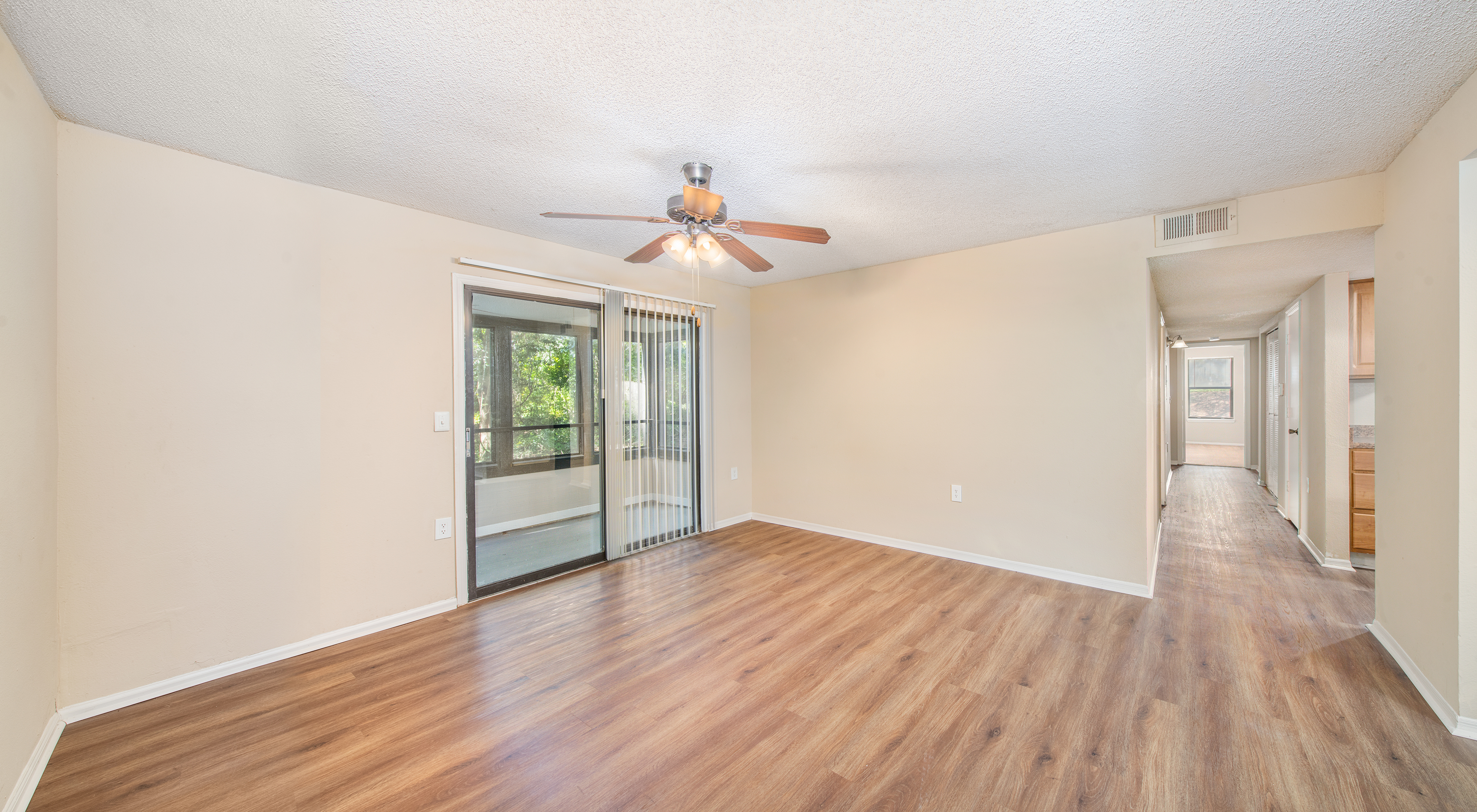 Wide Angle Model Room at MAA Oak Grove in Tallahassee, FL