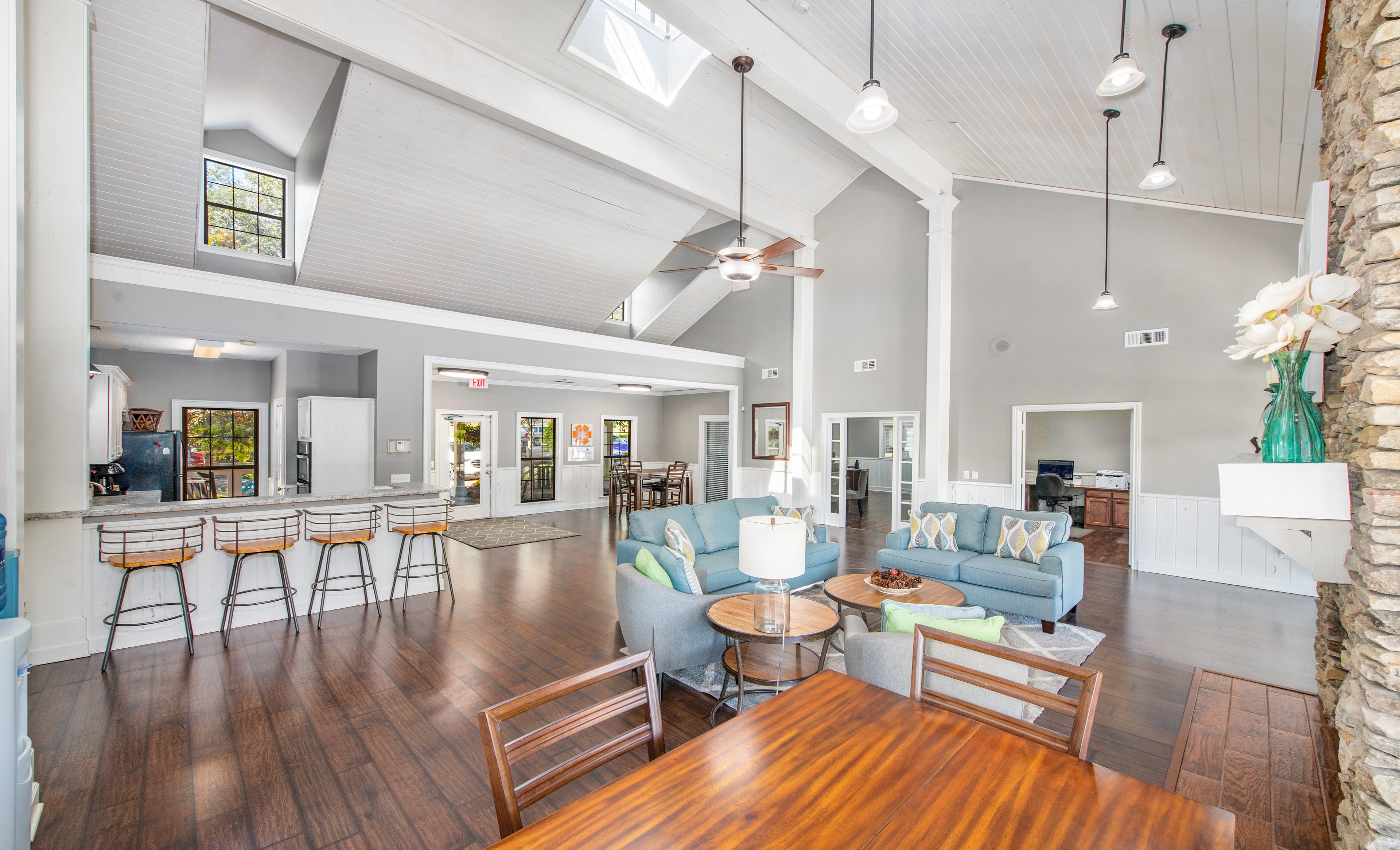 Clubroom at MAA Oak Grove in Tallahassee, FL