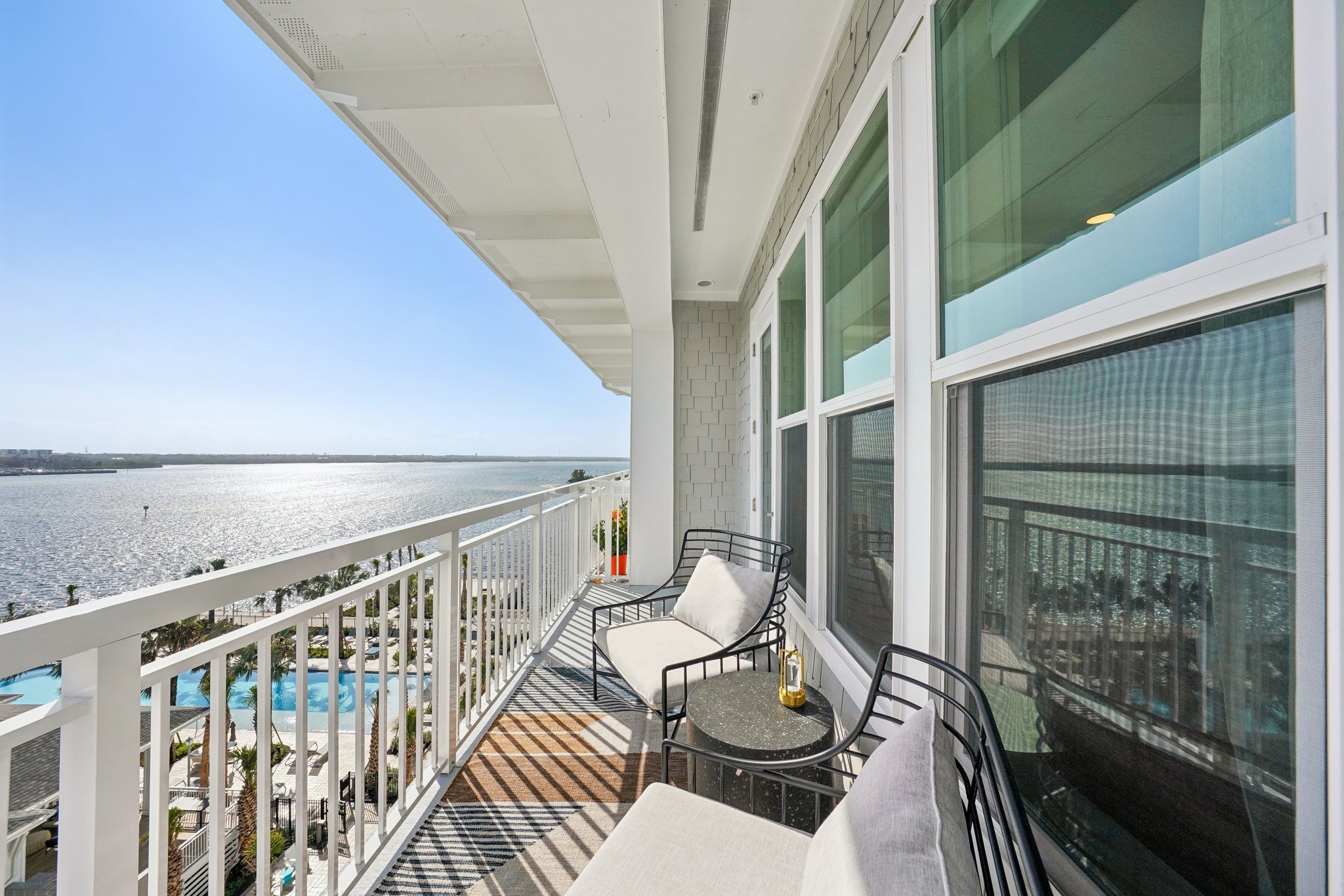 Balcony at MAA Breakwater luxury apartment homes in Tampa, FL