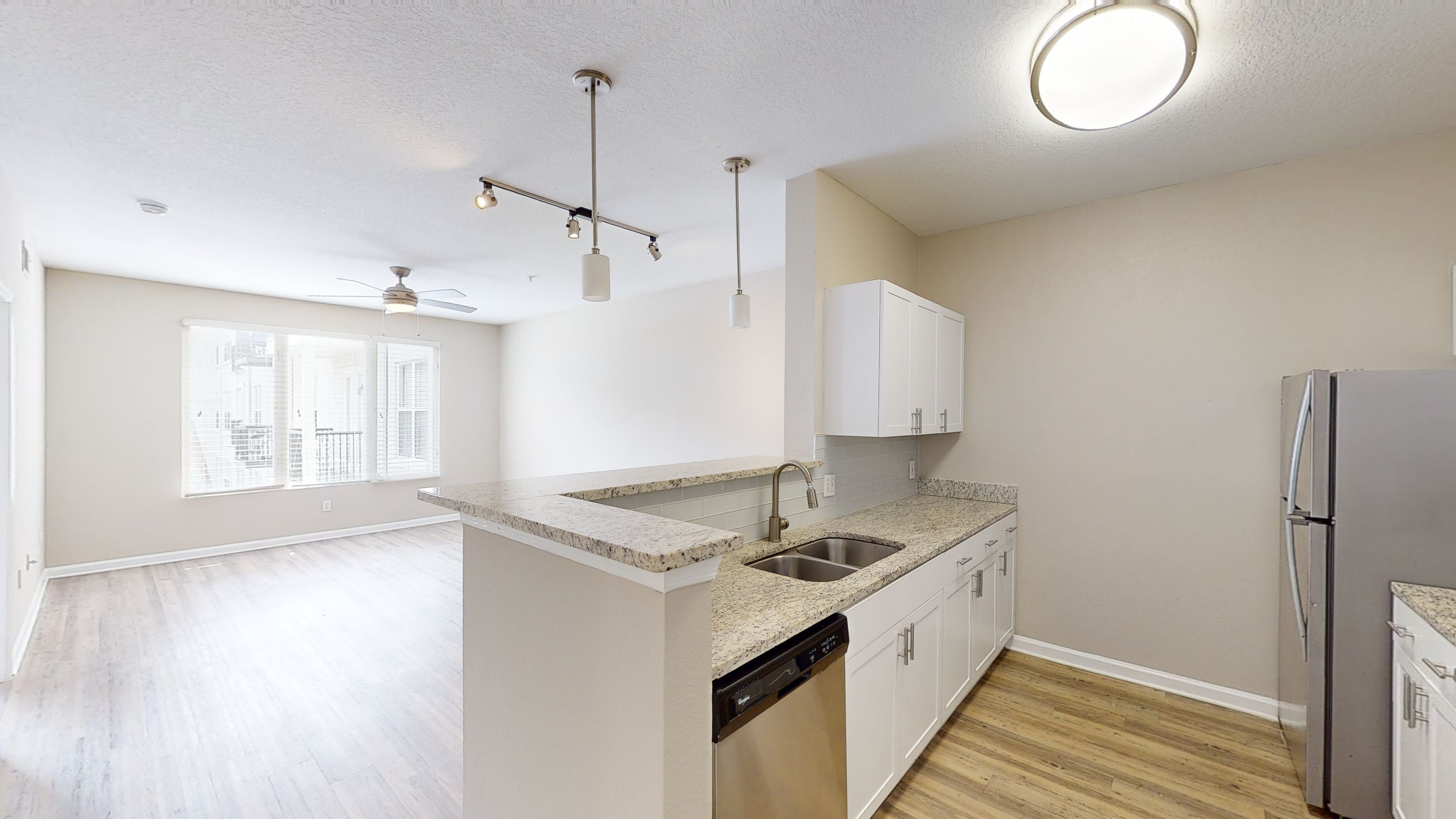 1 Bedroom Unfurnished Unit