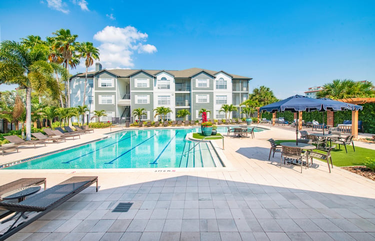 Pool at MAA Hyde Park in Tampa, FL