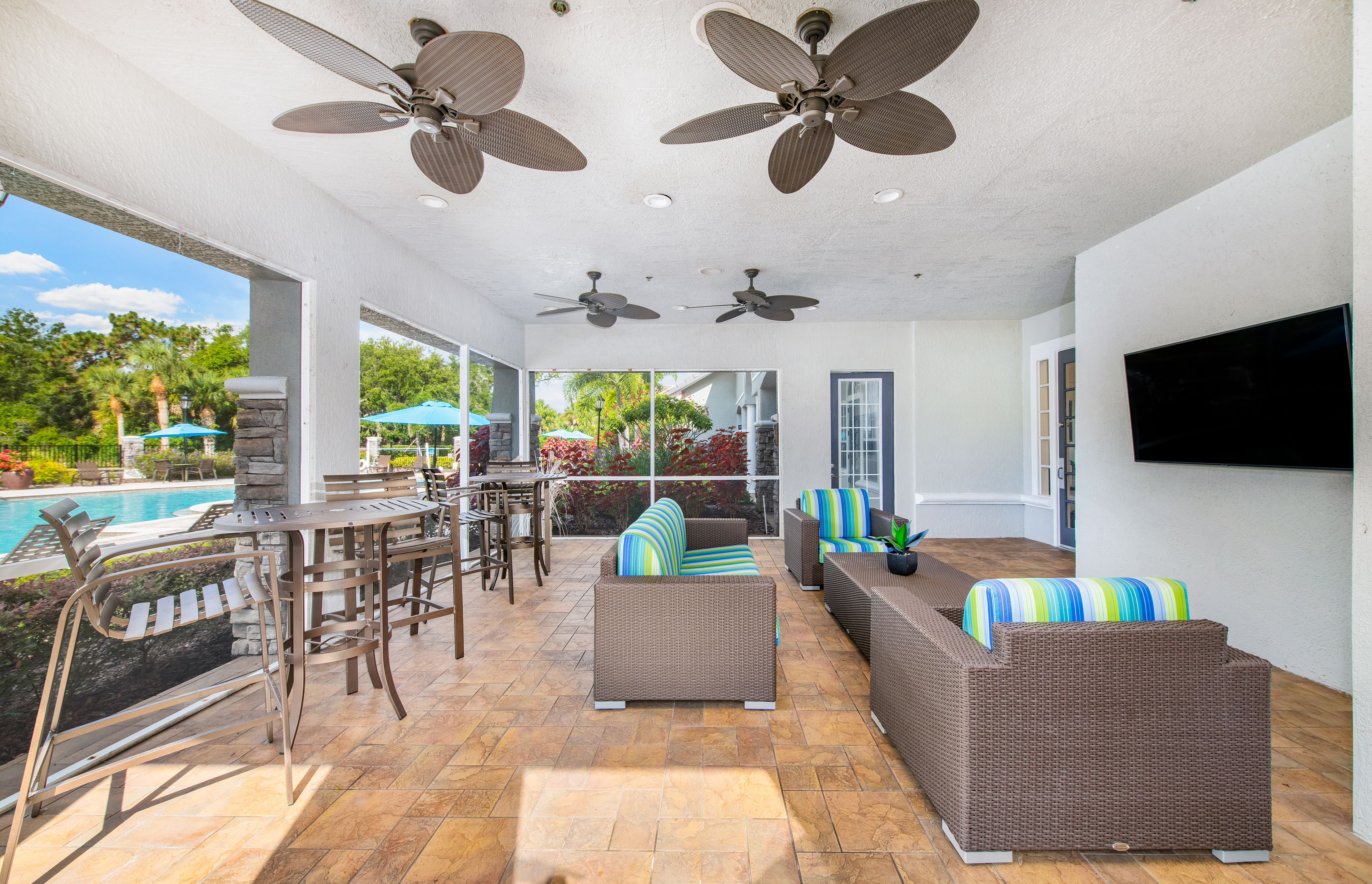 Lanai at MAA Lakewood Ranch luxury apartment homes in Tampa, FL