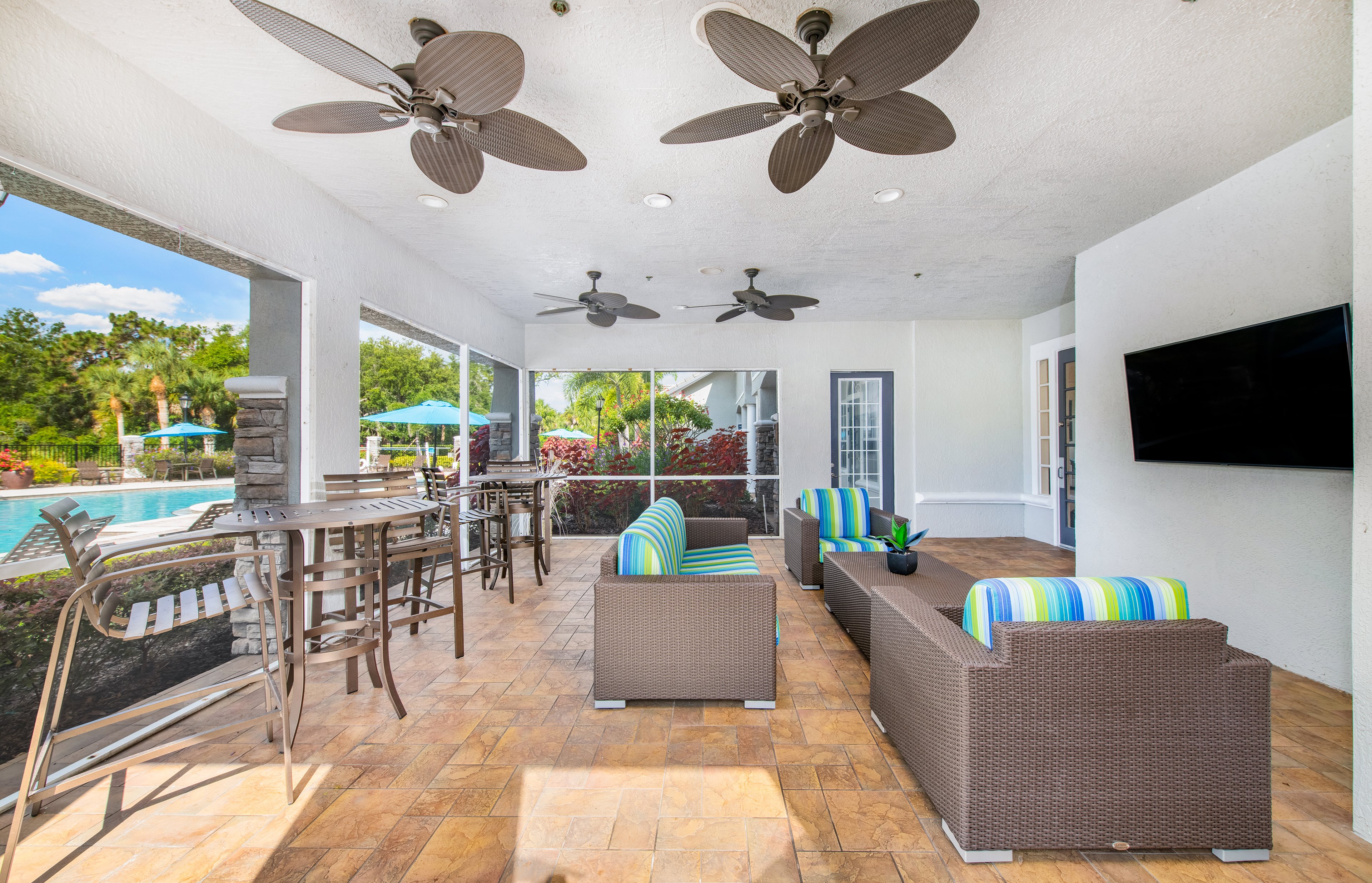 Lanai at MAA Lakewood Ranch luxury apartment homes in Tampa, FL